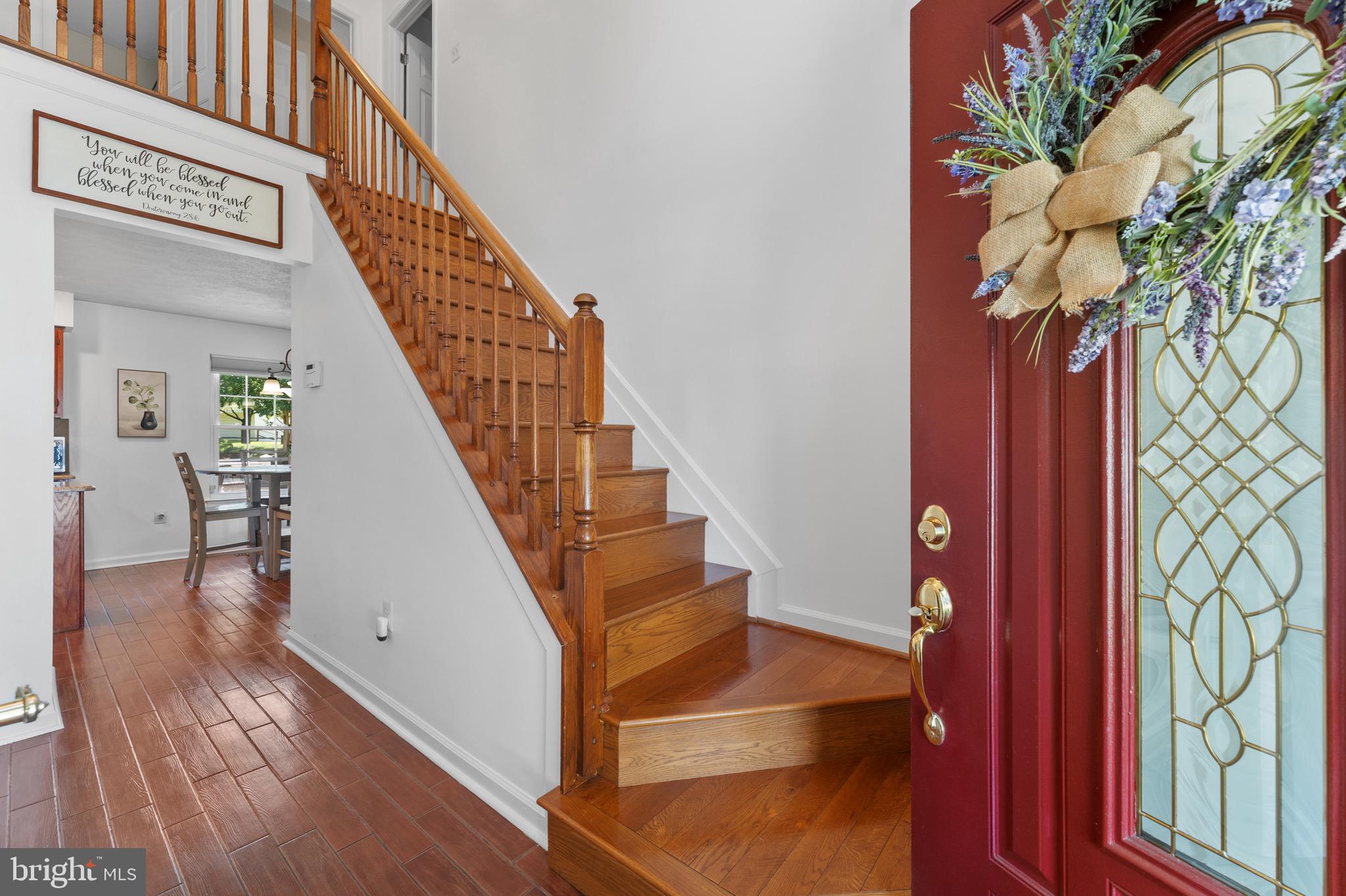 6208 GREENLEAF LANE