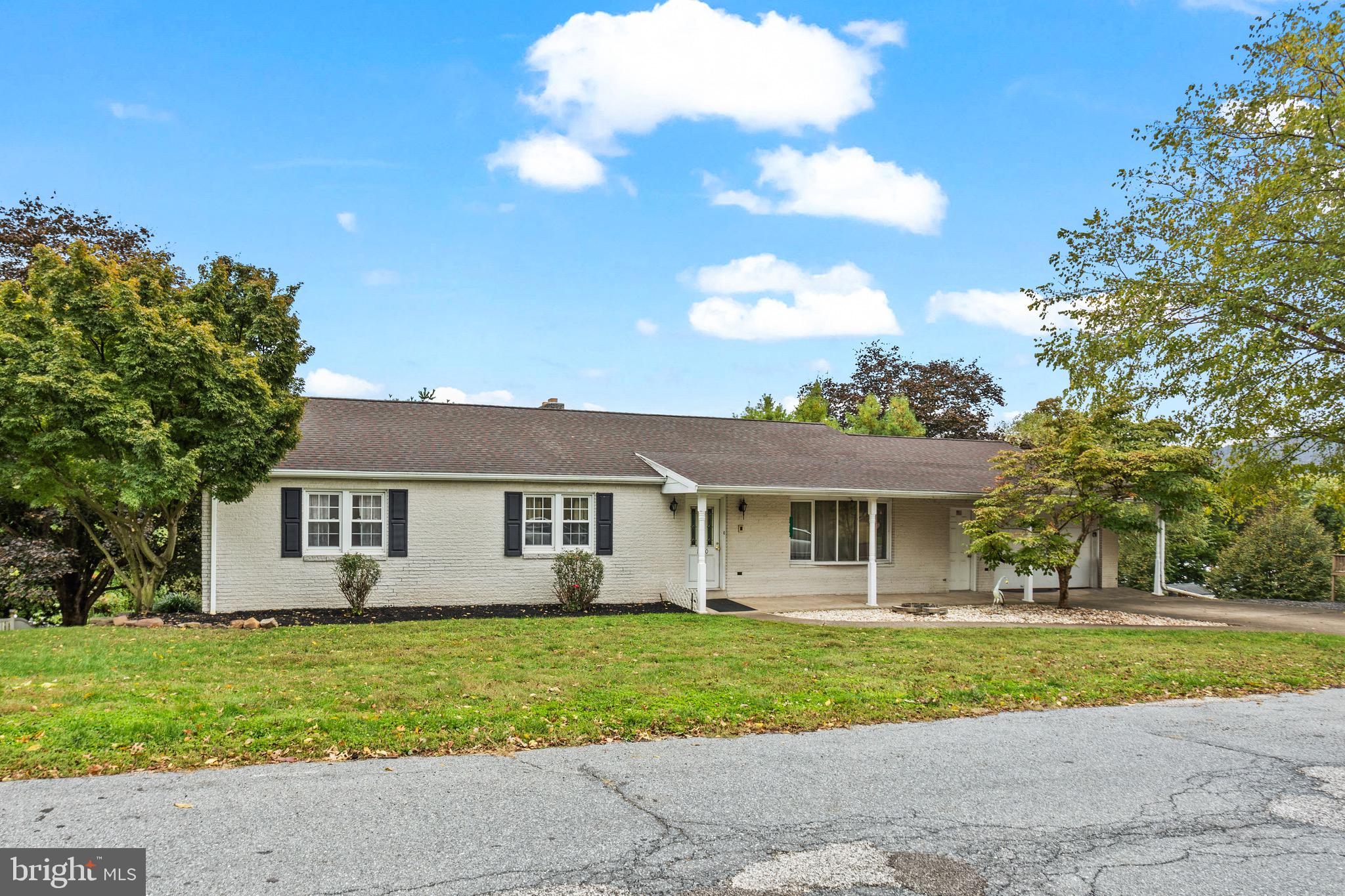 1010 N LINCOLN STREET