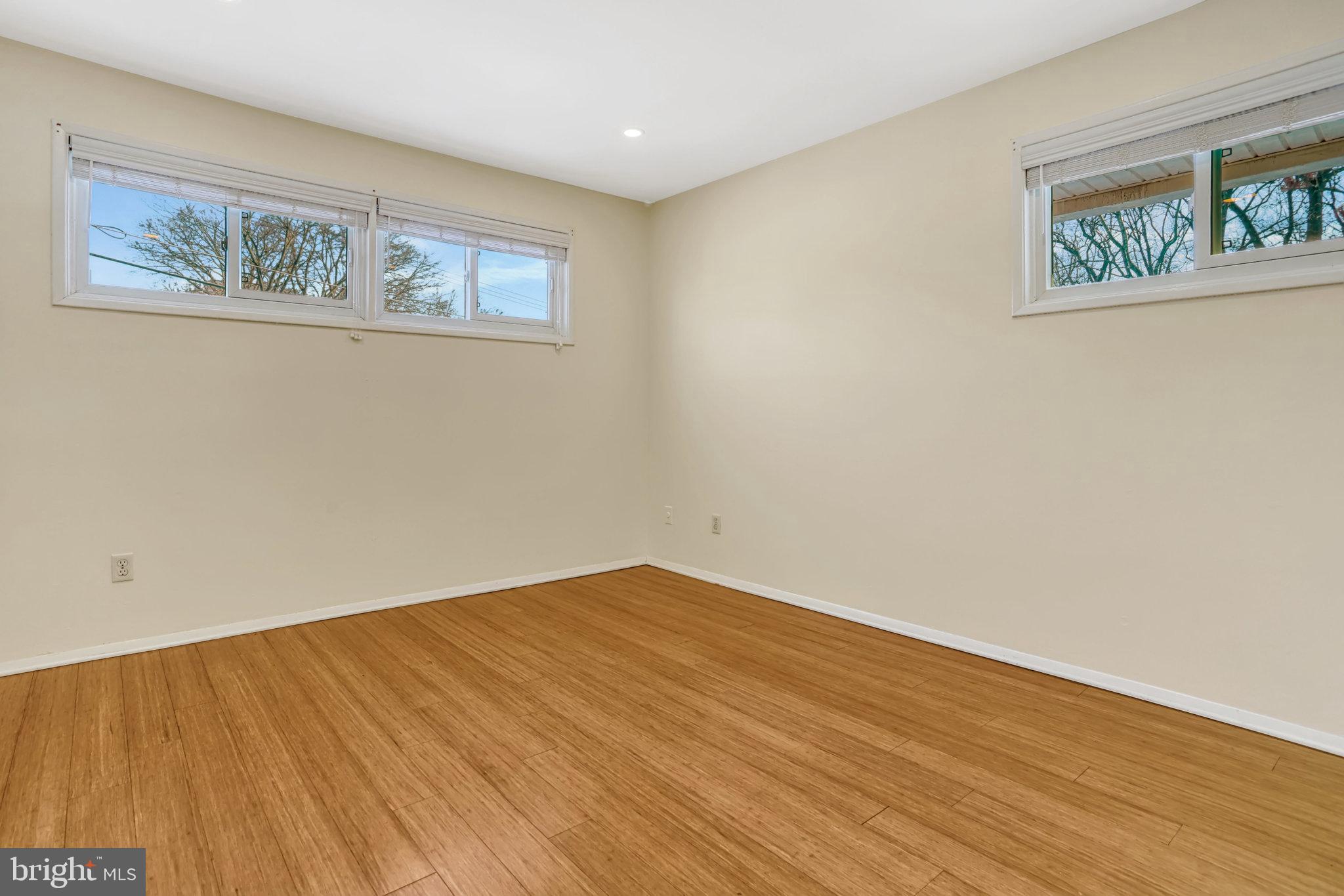 SPRINGFIELD - Residential