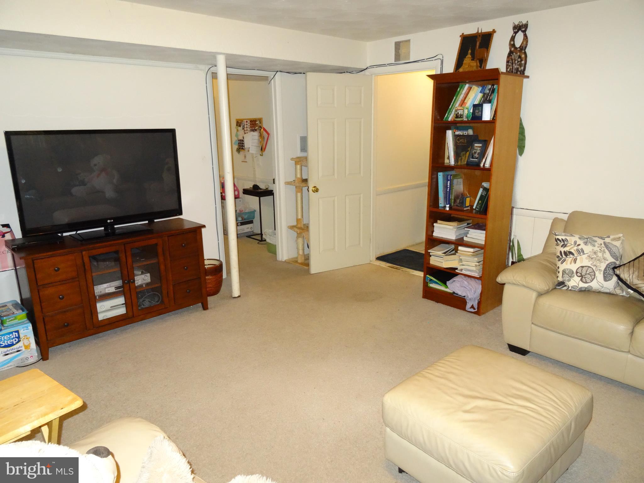 HIDEAWAY PARK - Residential Lease