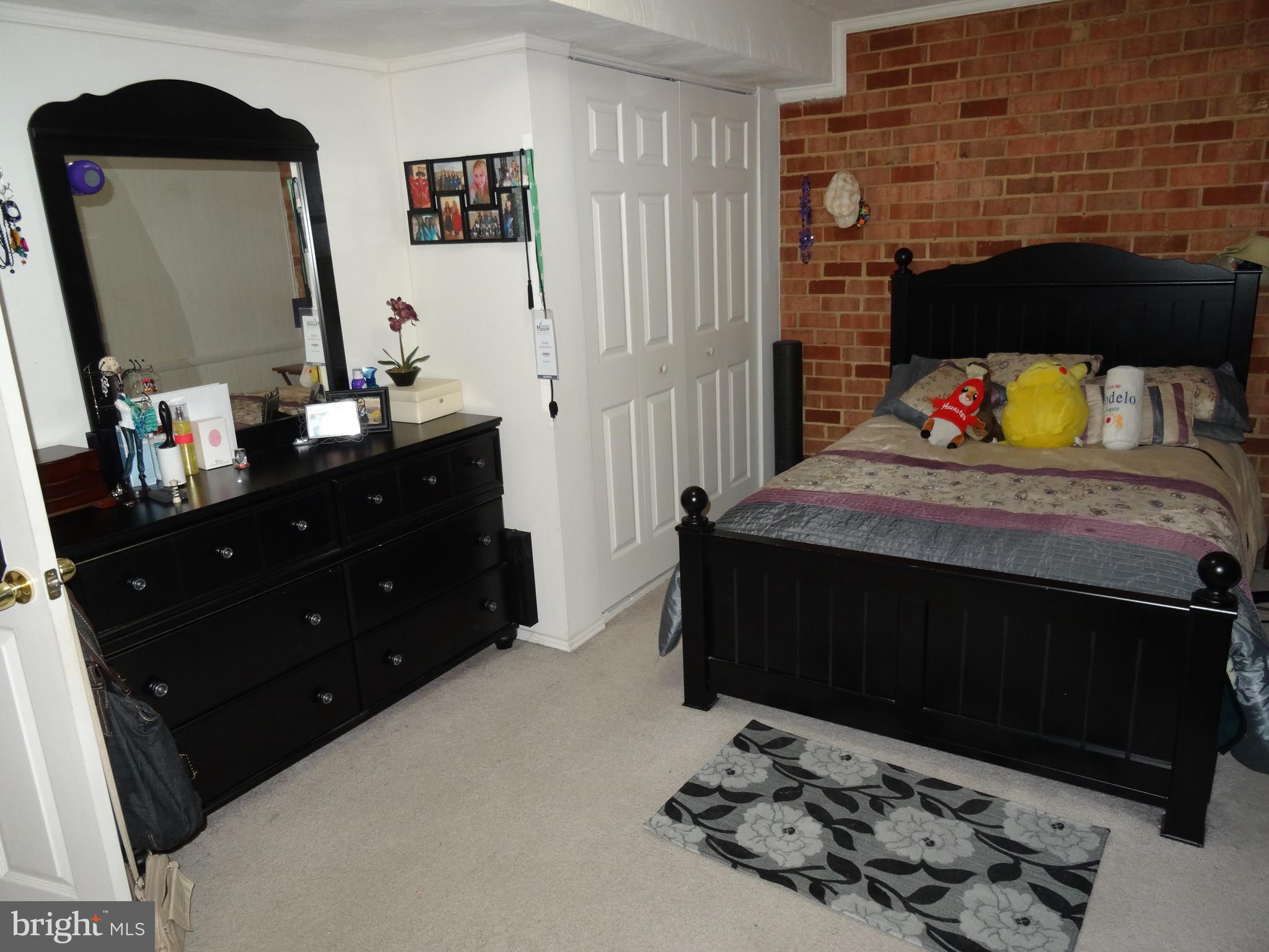 HIDEAWAY PARK - Residential Lease