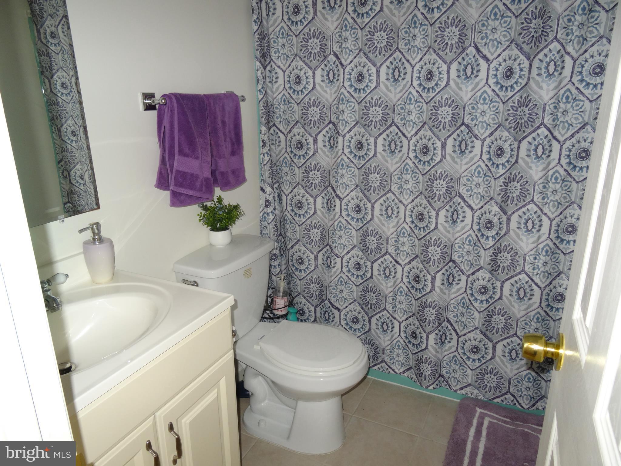 HIDEAWAY PARK - Residential Lease