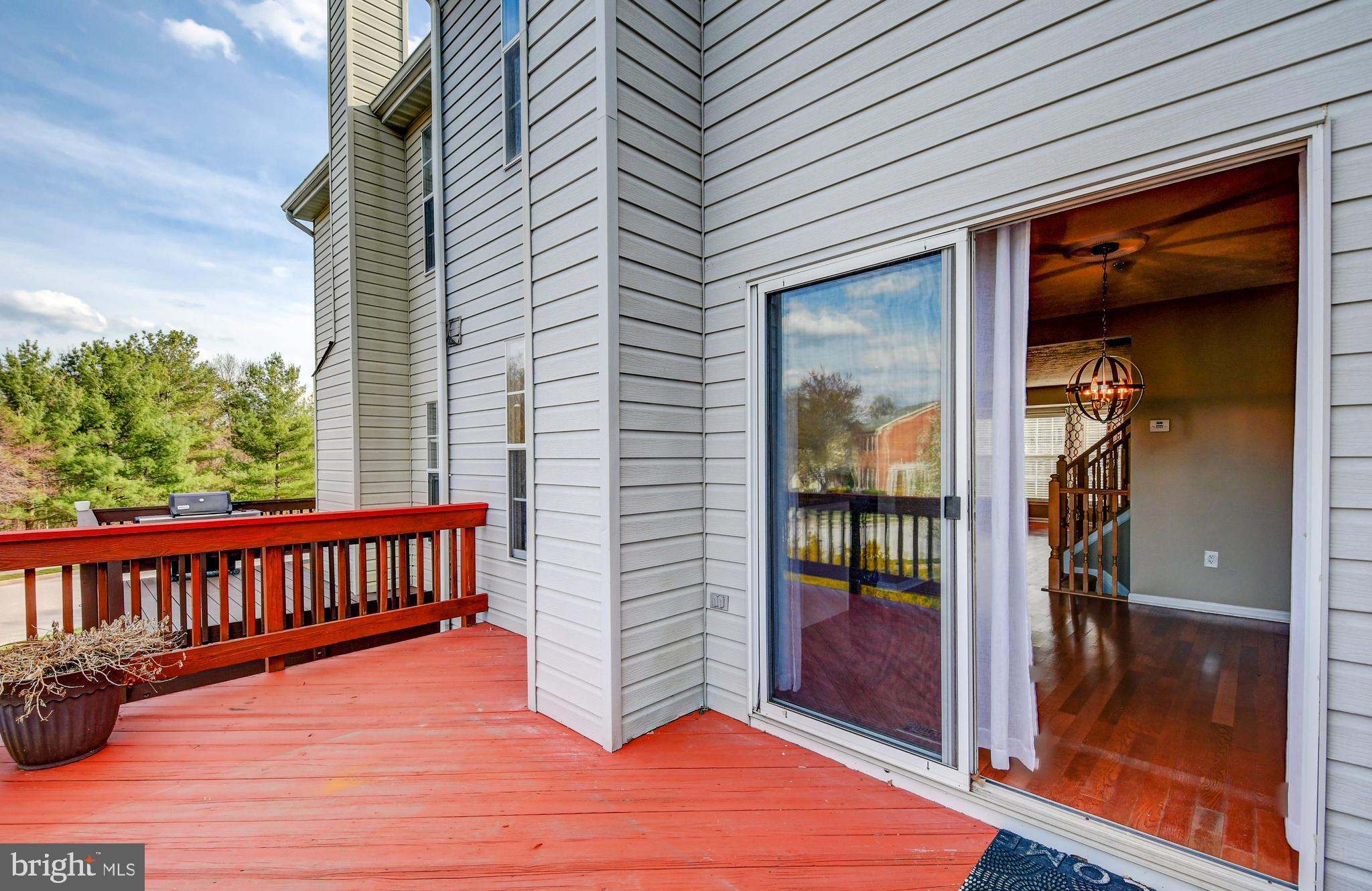 BROADVIEW - Residential Lease