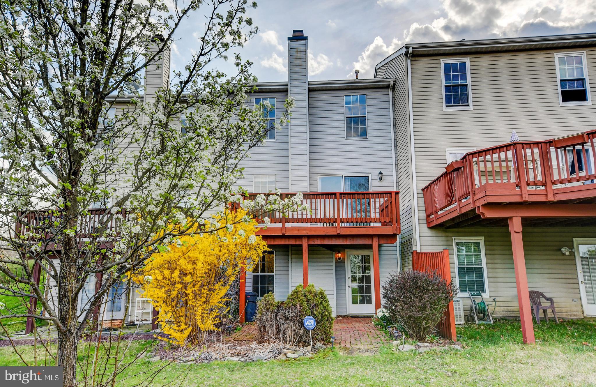 BROADVIEW - Residential Lease