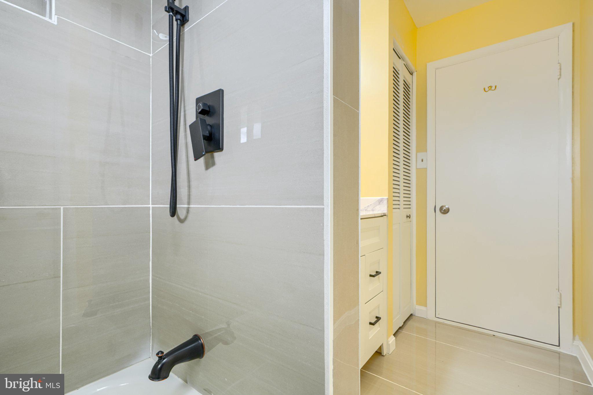 STONEYBROOK NORTH - Residential