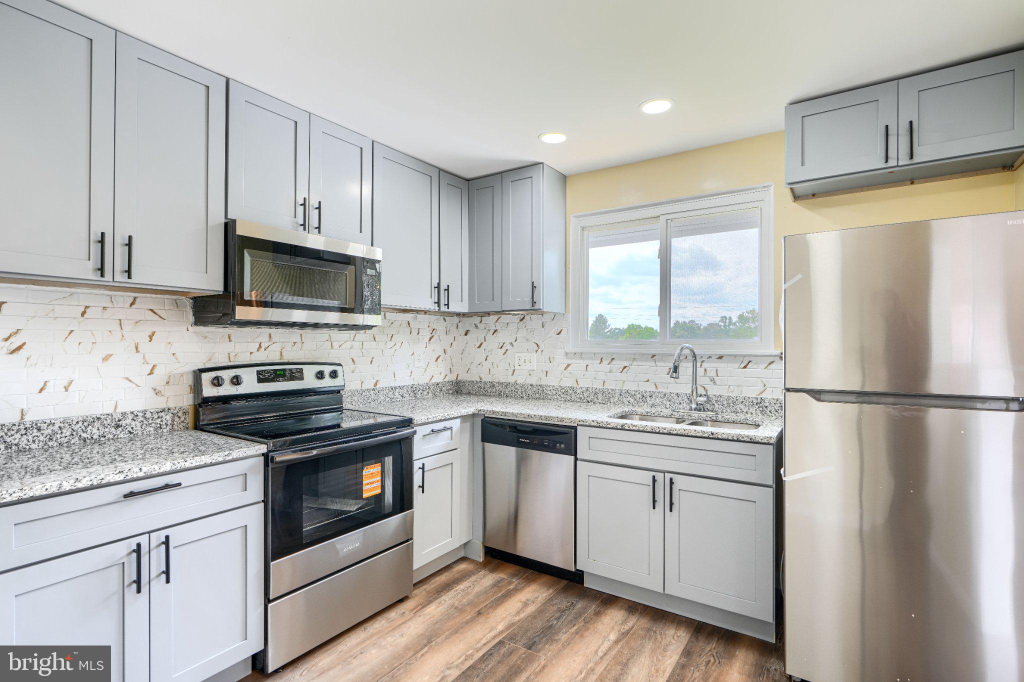 STONEYBROOK NORTH - Residential