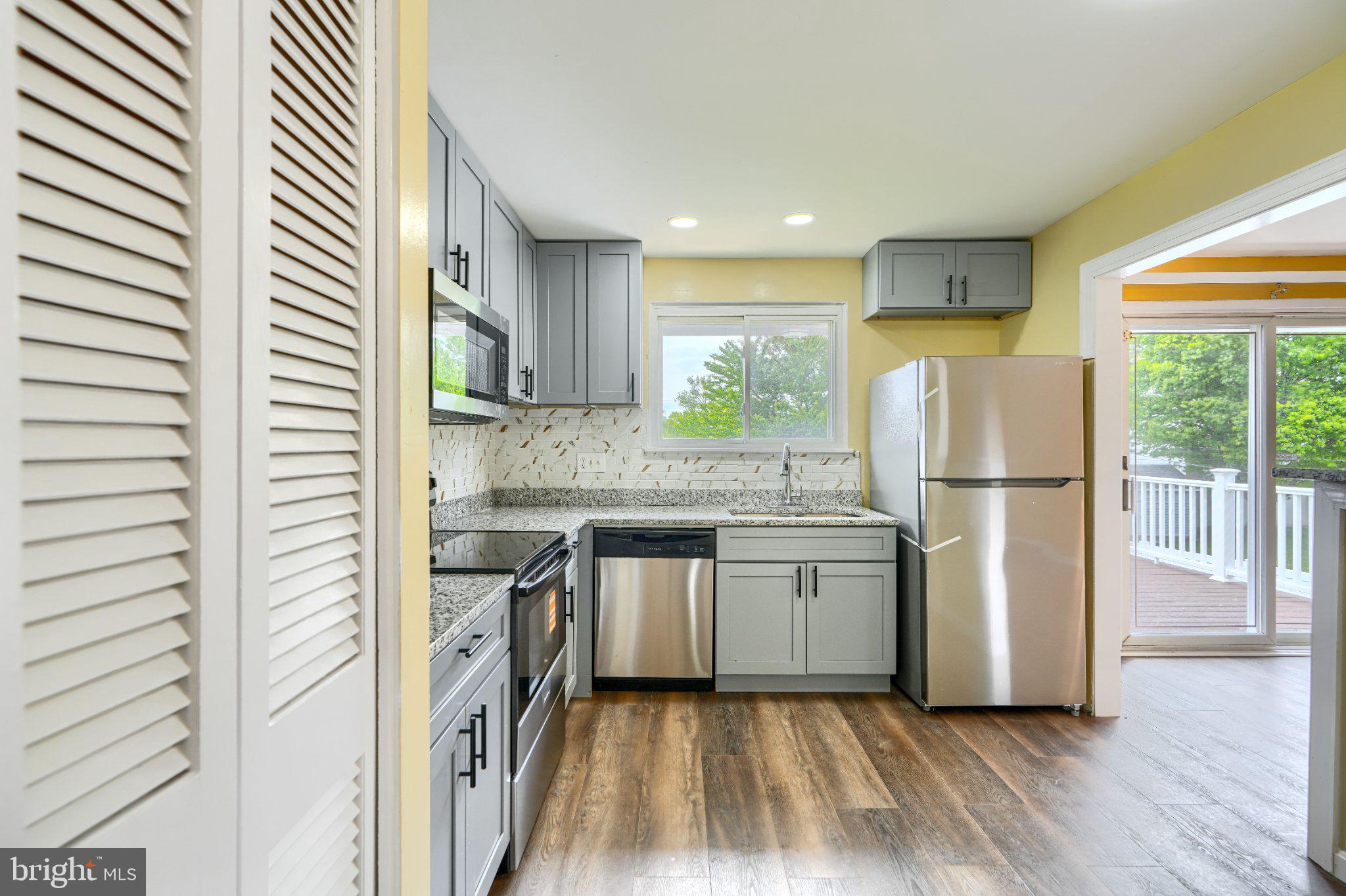 STONEYBROOK NORTH - Residential