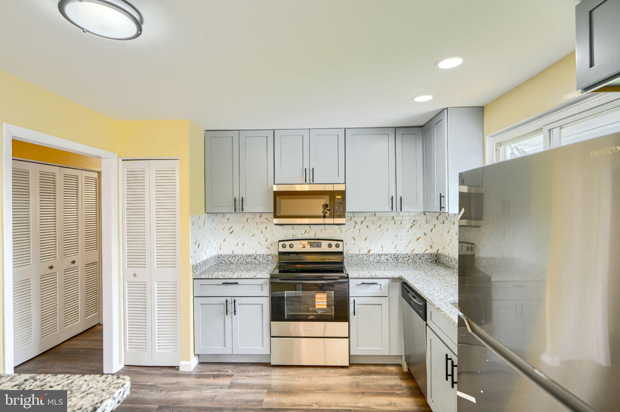 STONEYBROOK NORTH - Residential