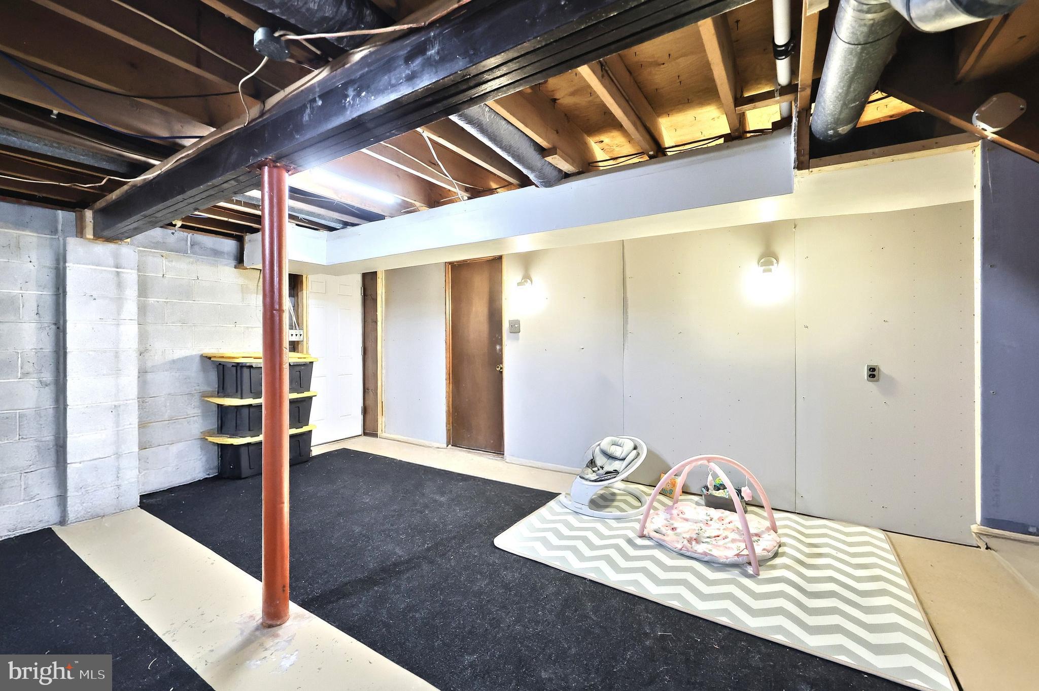 LAKE MEADE - Residential