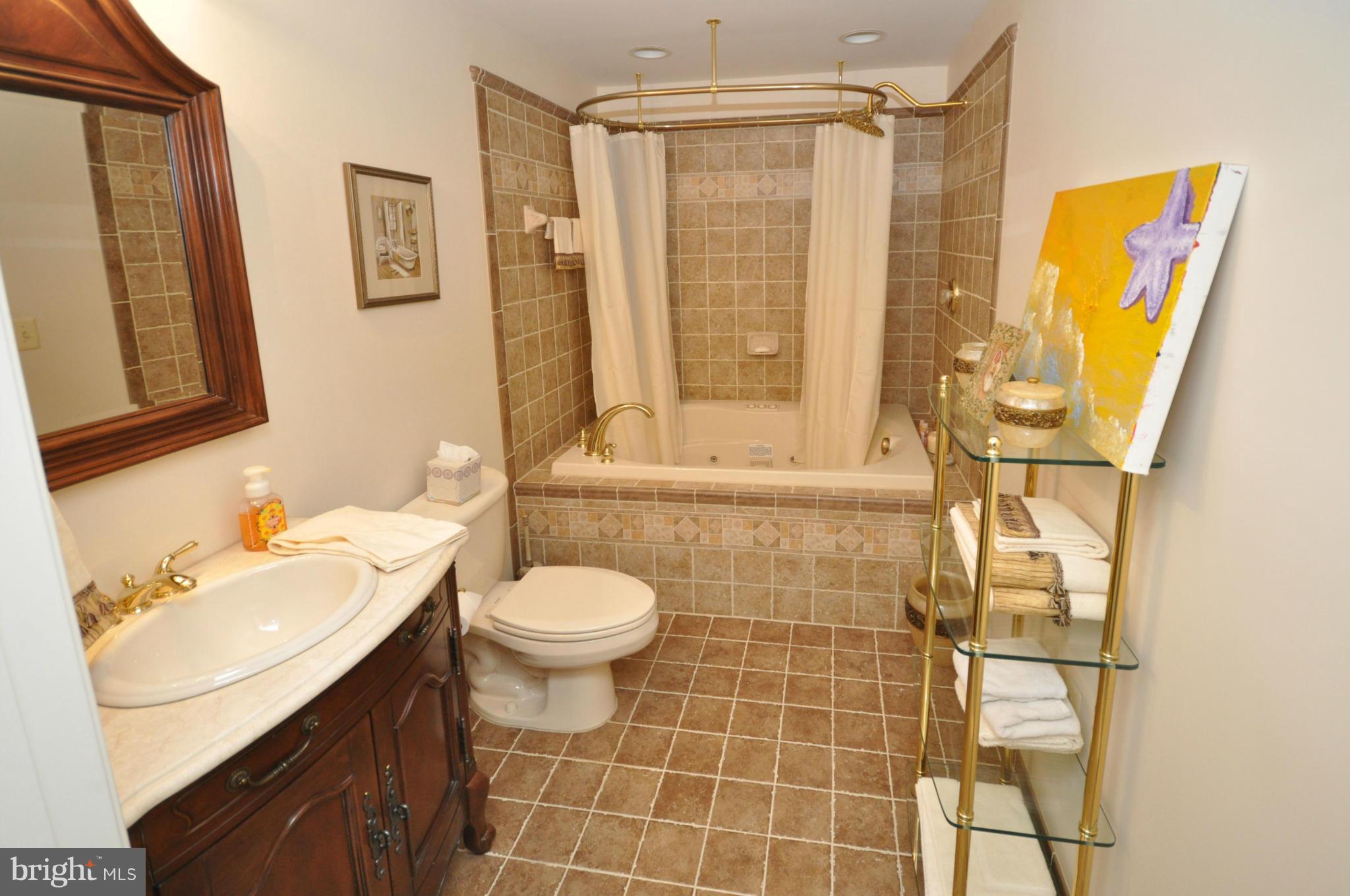 ASHLEIGH - Residential