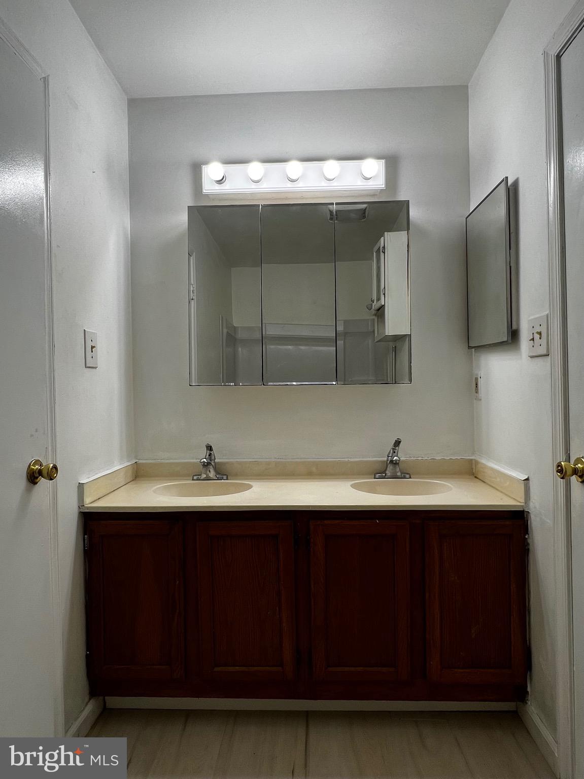 WINSLOW CHASE - Residential Lease