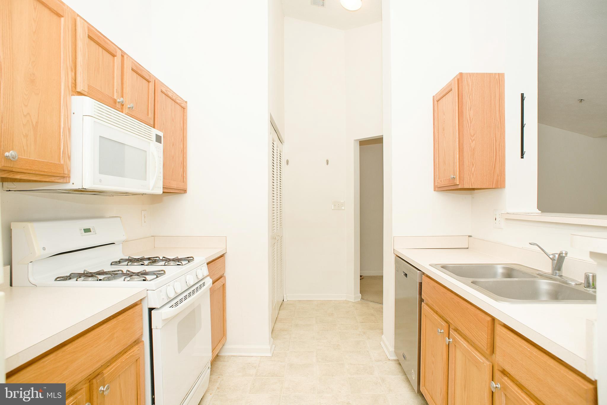 PINEY ORCHARD - Residential Lease