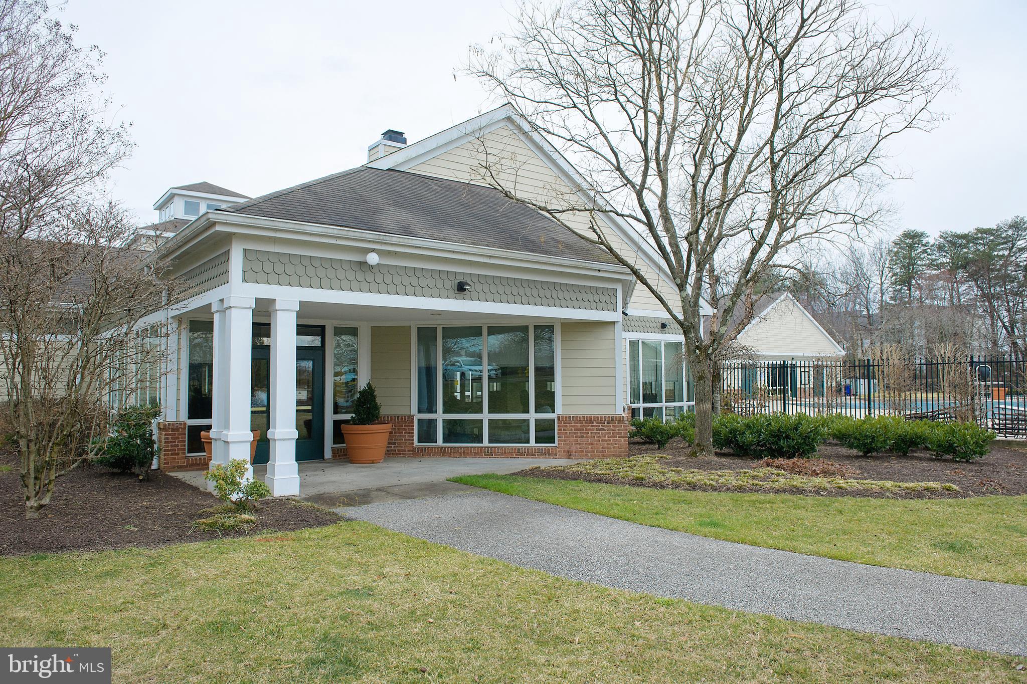 PINEY ORCHARD - Residential Lease