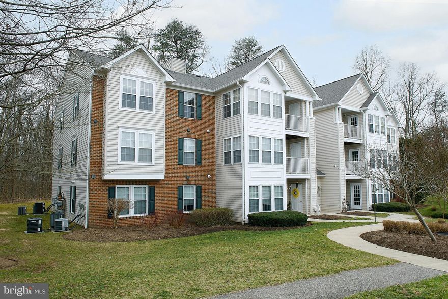 Spacious and open penthouse condo in popular Piney Orchard!  2 bdrms, 2 full ba, vaulted ceilings, neutral colors, WWC, eat in kitchen and separate dining, balcony, all appliances.  Conveniently located near Baltimore, DC and Annapolis.  Community amenities incl walking trails, pool, community center.  Short distance to Ft Meade and shopping.  Non smoking premises.   Pets case by case.