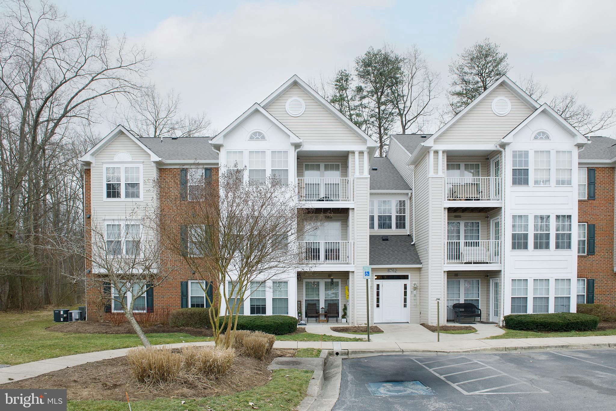 PINEY ORCHARD - Residential Lease