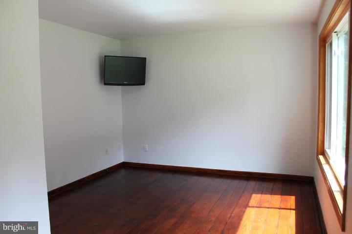 PLANTATION FOREST - Residential Lease