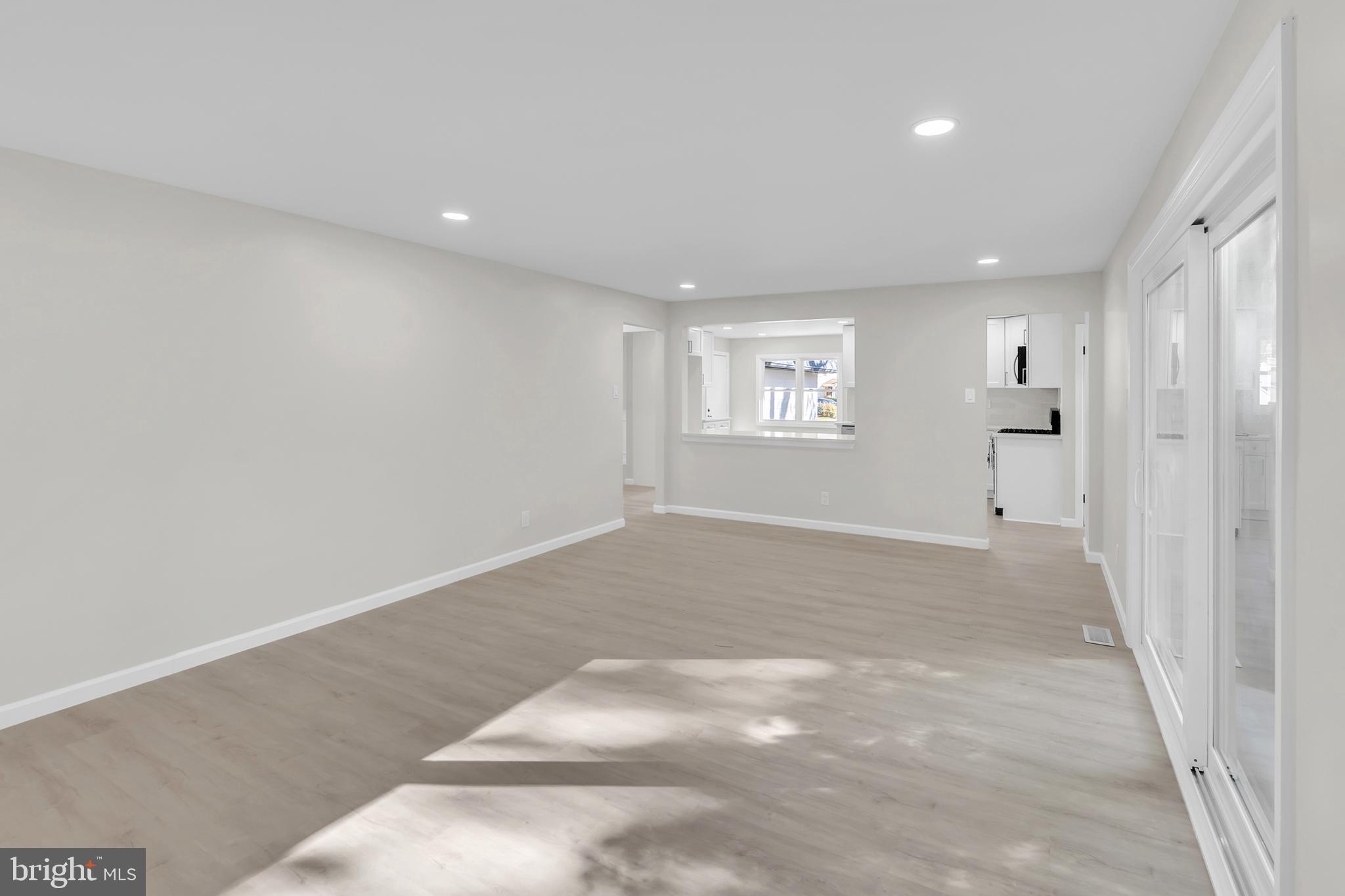 CHERRY DOWNS - Residential