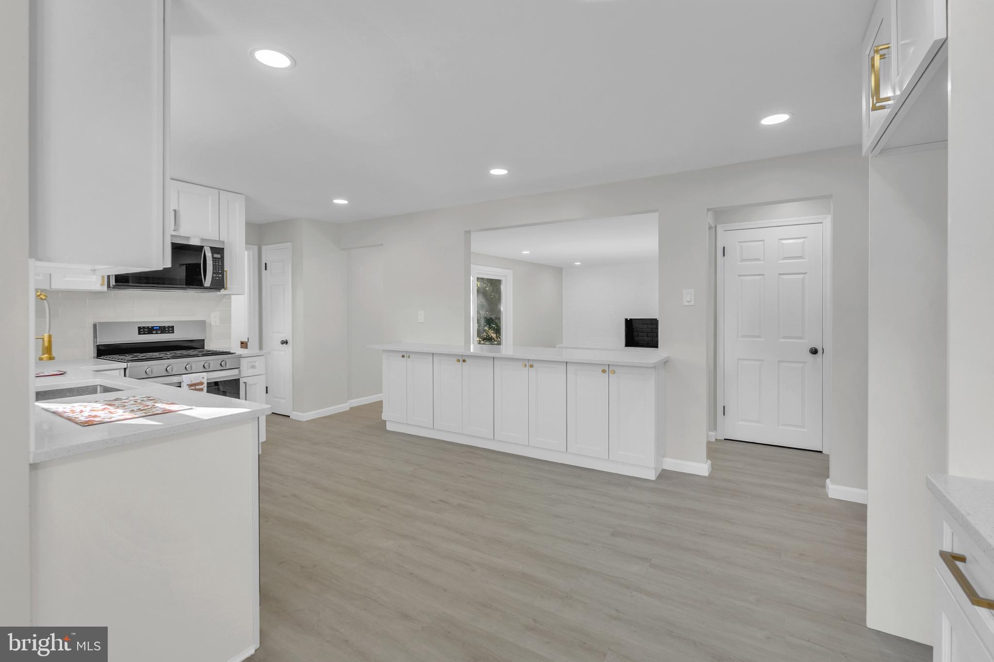 CHERRY DOWNS - Residential