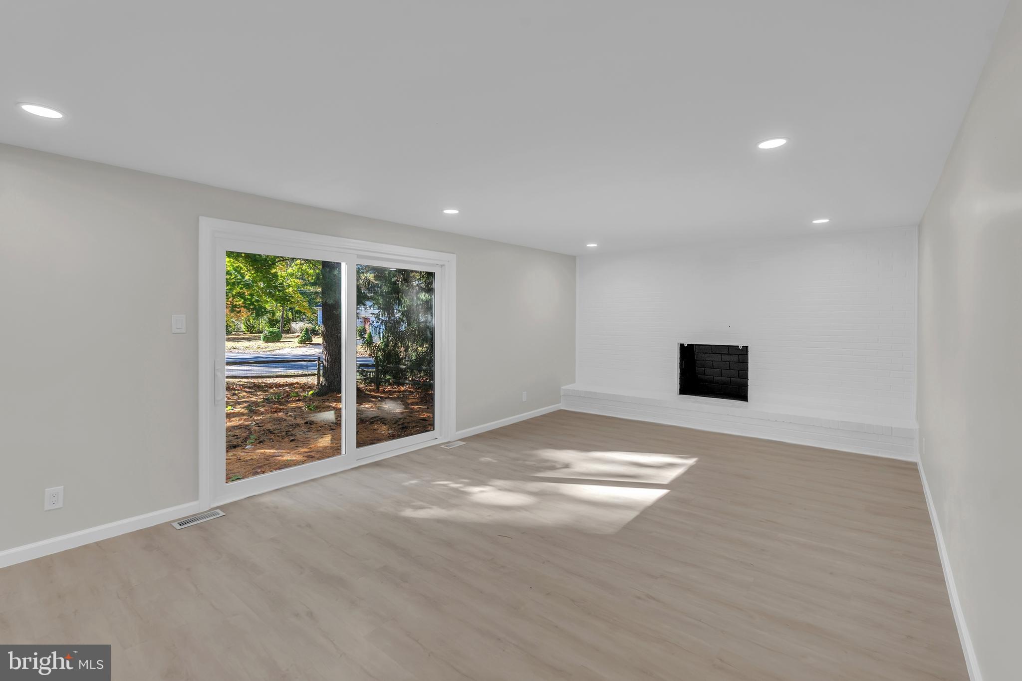 CHERRY DOWNS - Residential