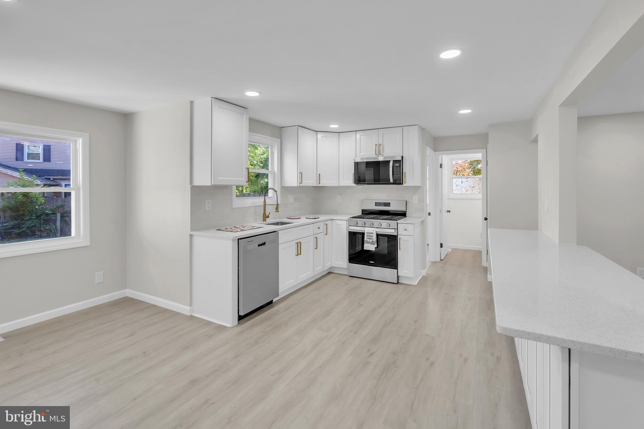 CHERRY DOWNS - Residential