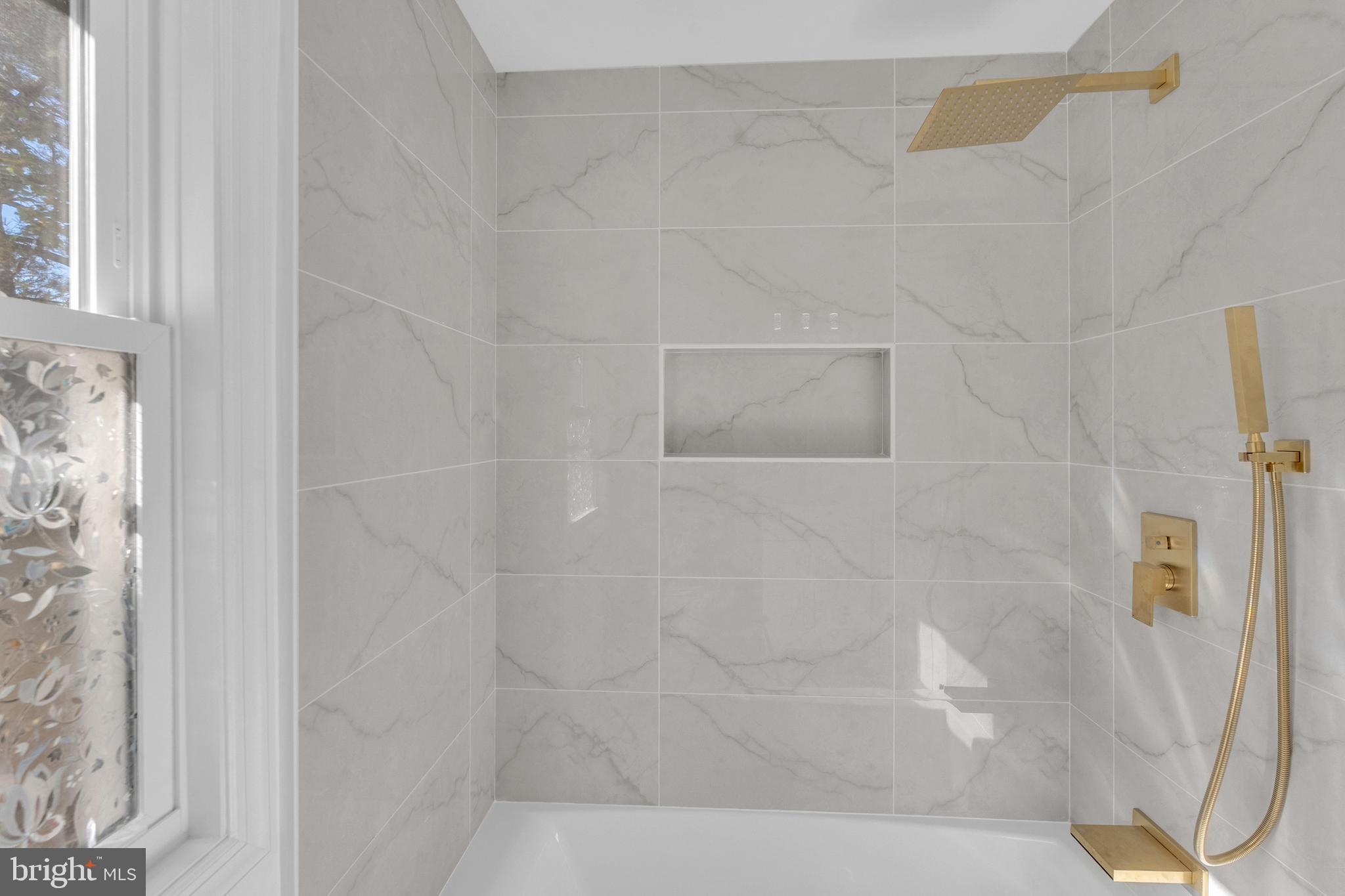 CHERRY DOWNS - Residential