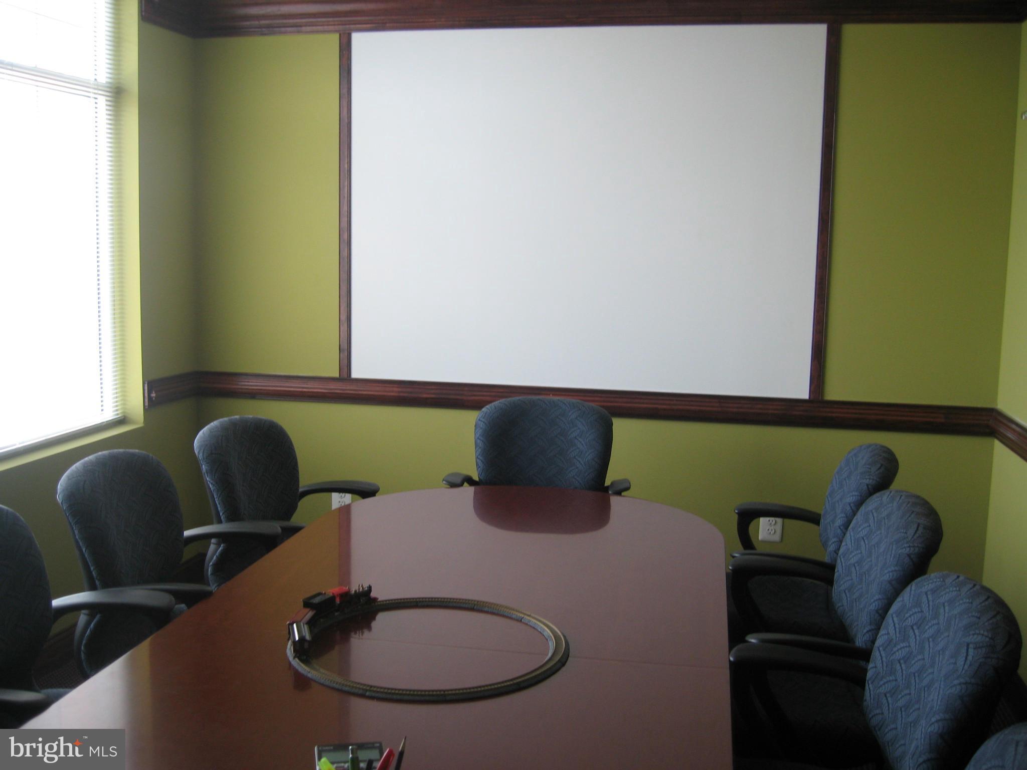 LANSDOWNE EXECUTIVE CENTER - Commercial Sale