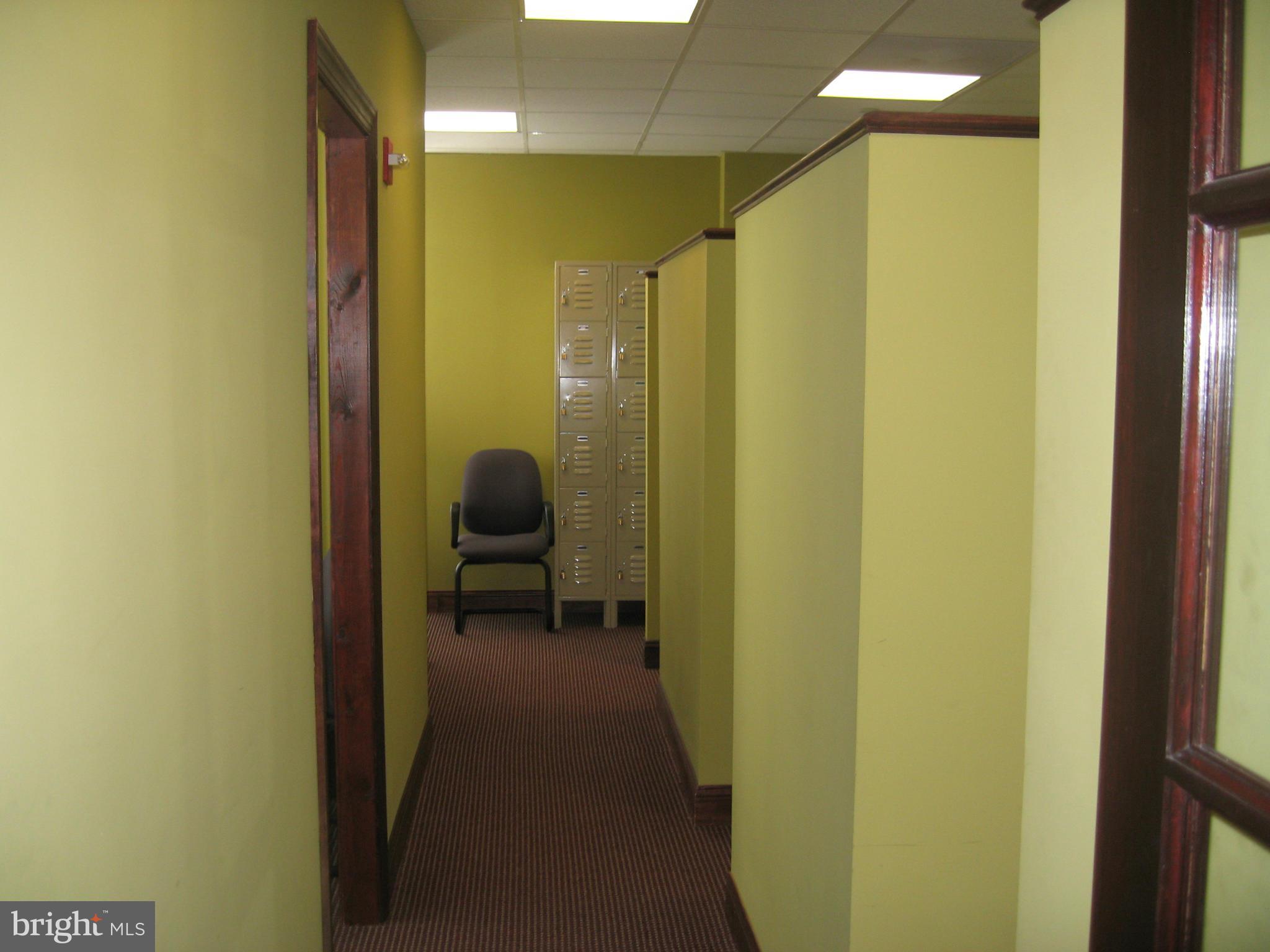 LANSDOWNE EXECUTIVE CENTER - Commercial Sale