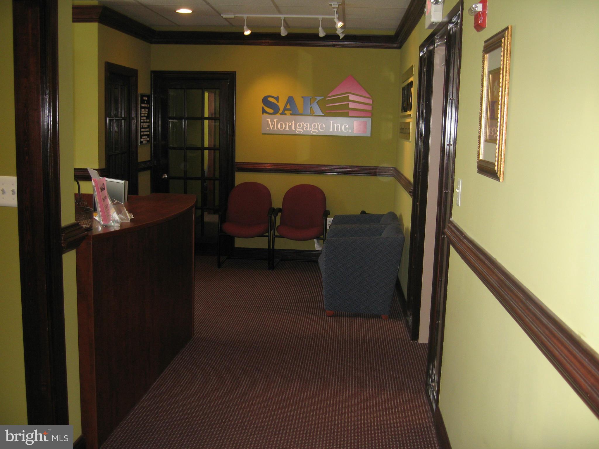 LANSDOWNE EXECUTIVE CENTER - Commercial Sale