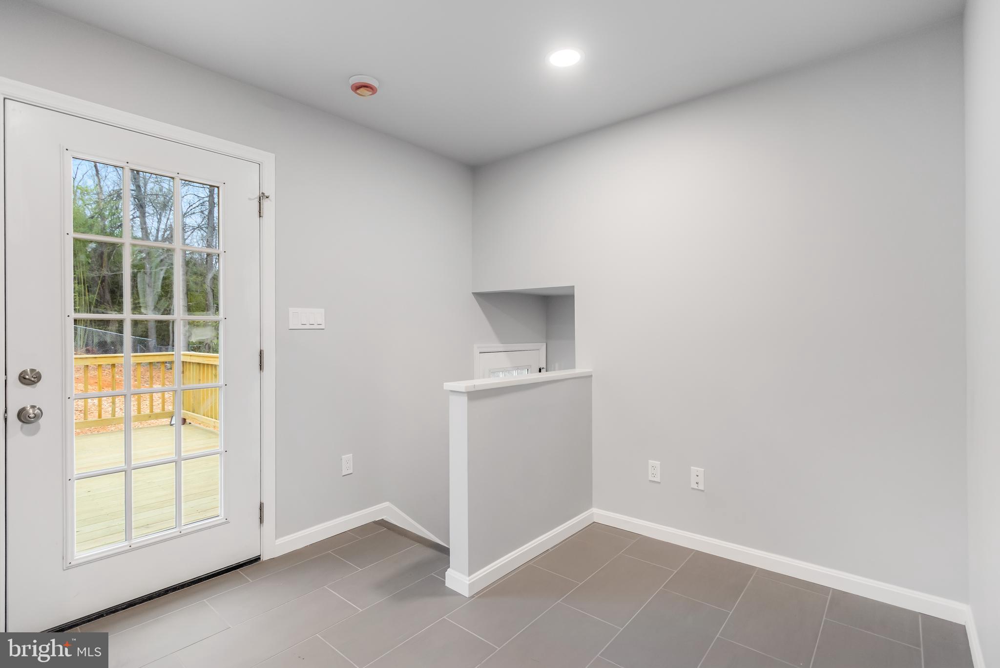 OAKLAWN MANOR - Residential