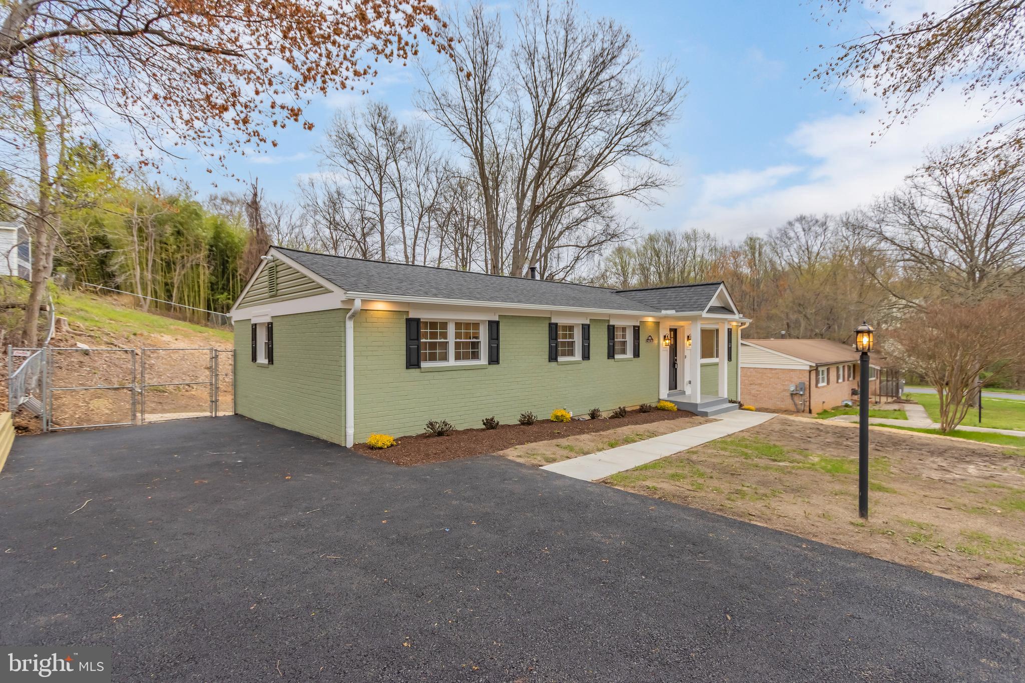 OAKLAWN MANOR - Residential