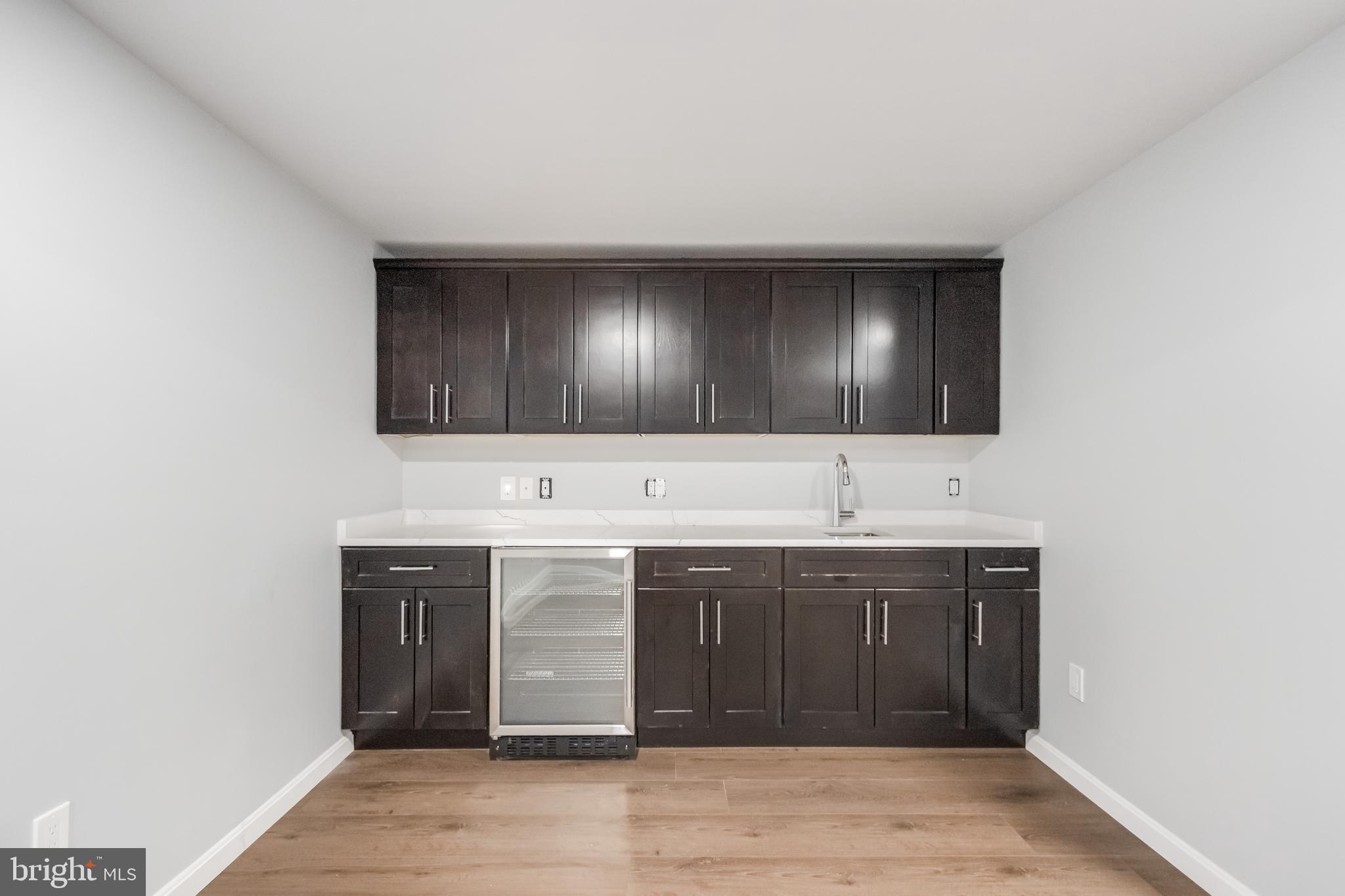 OAKLAWN MANOR - Residential