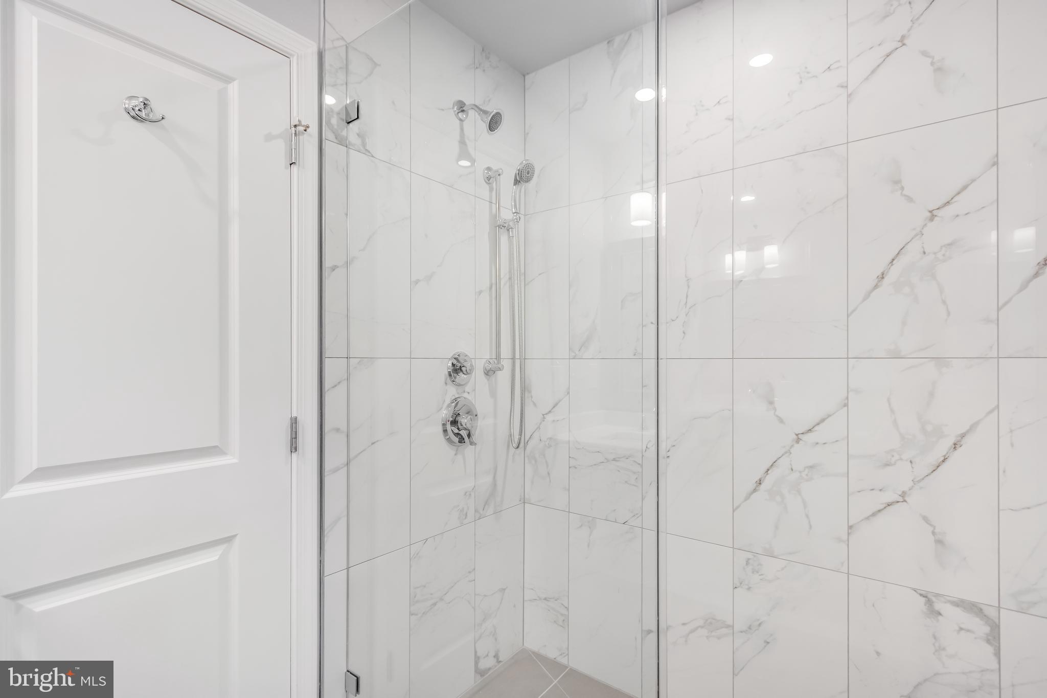 OAKLAWN MANOR - Residential