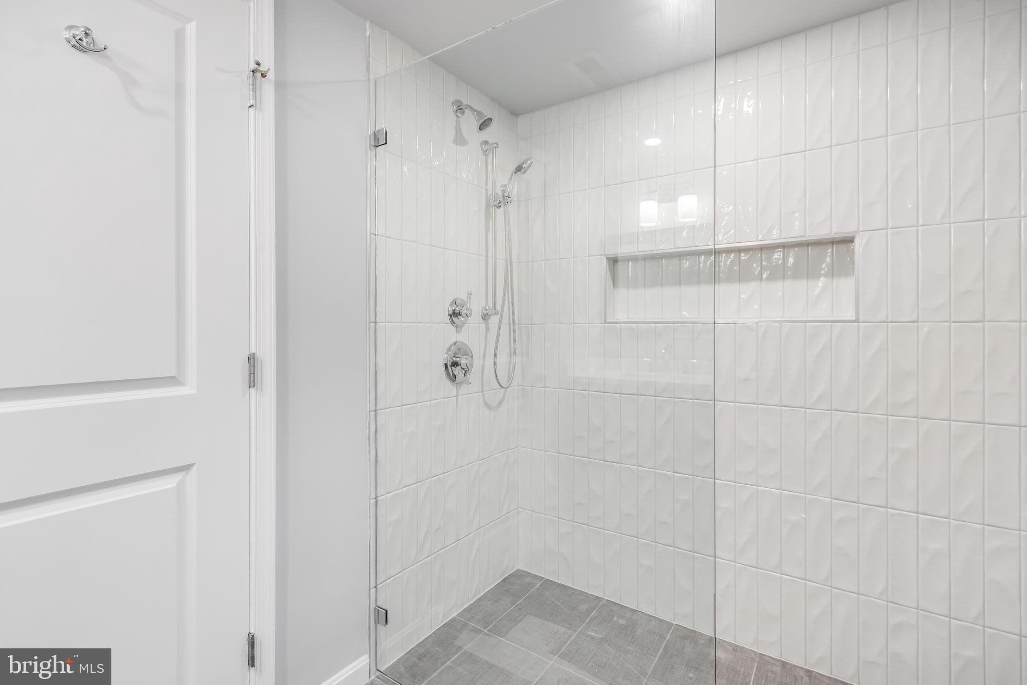 OAKLAWN MANOR - Residential