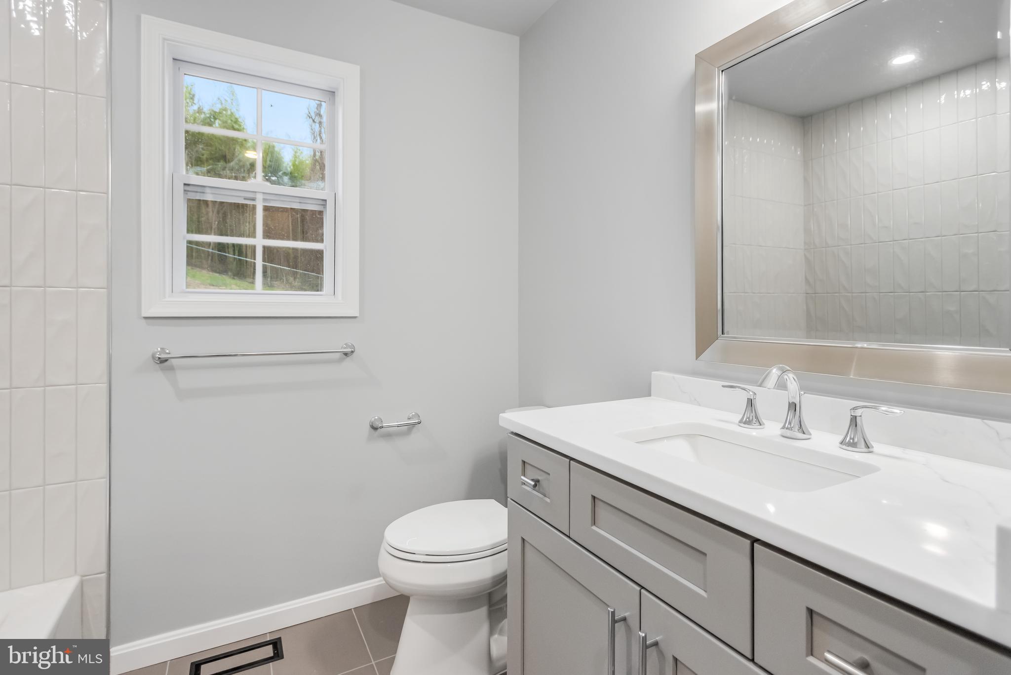 OAKLAWN MANOR - Residential