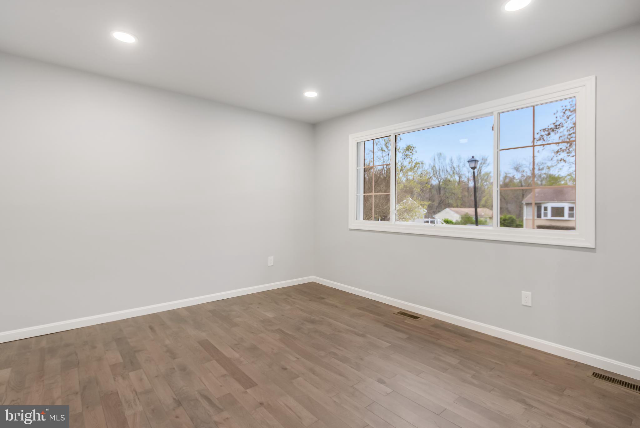 OAKLAWN MANOR - Residential