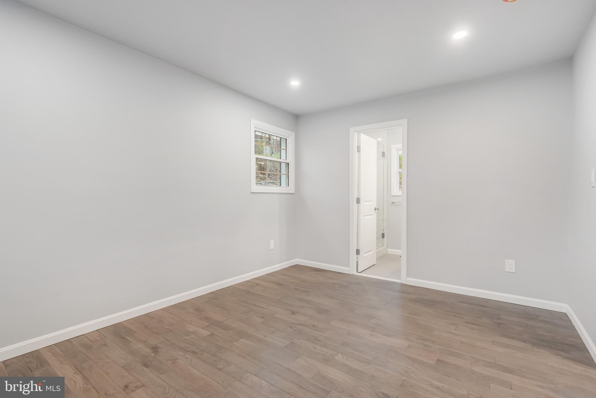 OAKLAWN MANOR - Residential