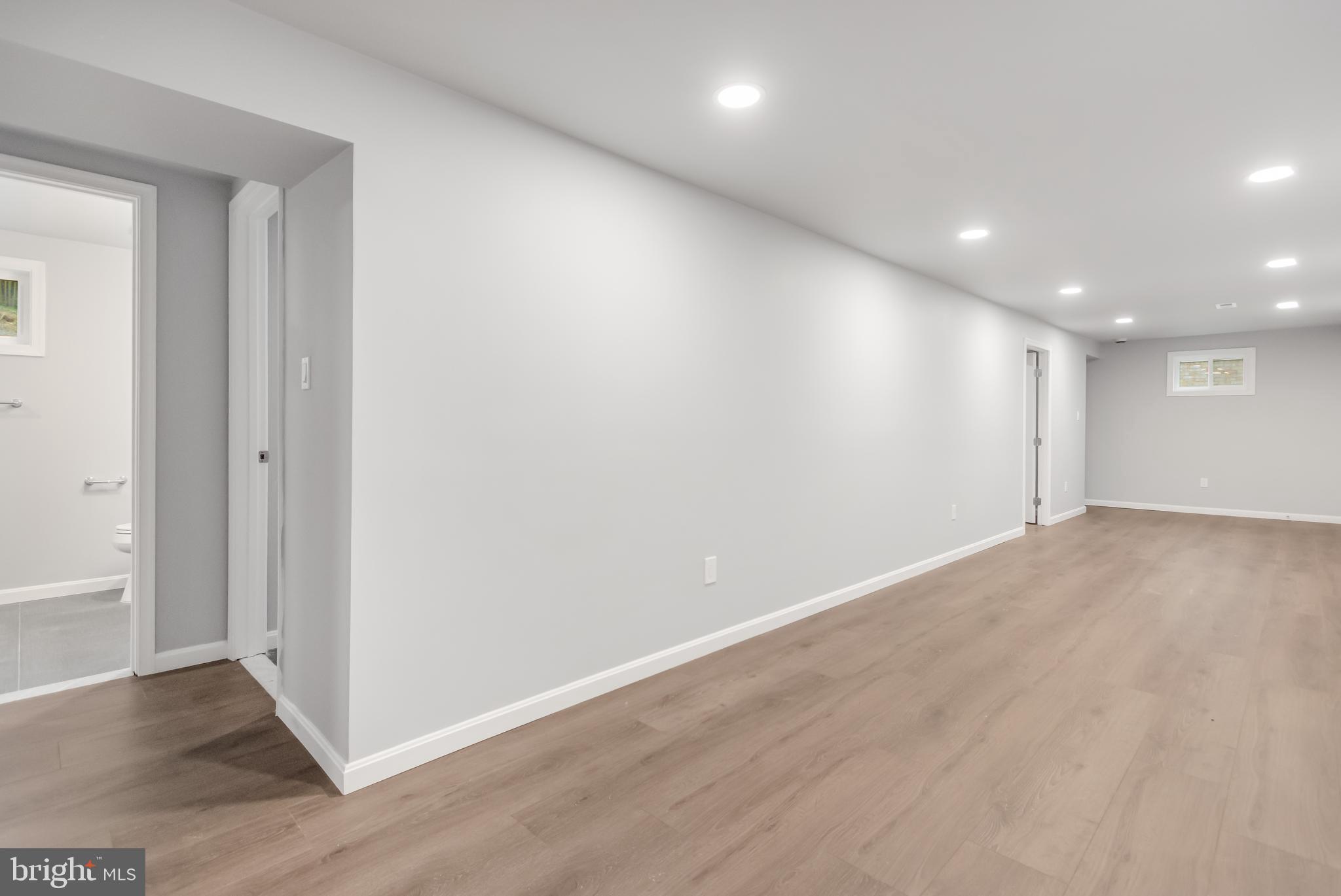 OAKLAWN MANOR - Residential