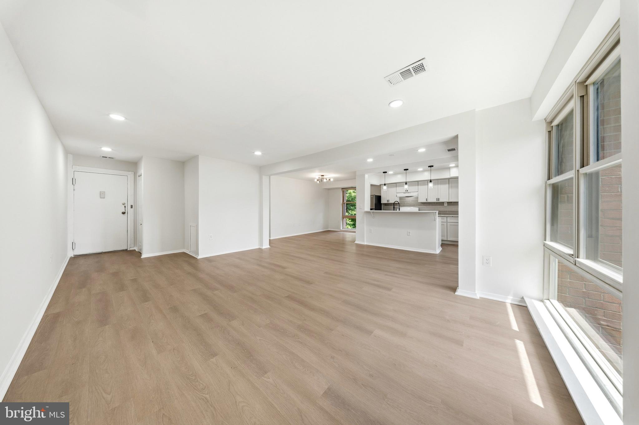 2202 GREENERY LANE 301-22