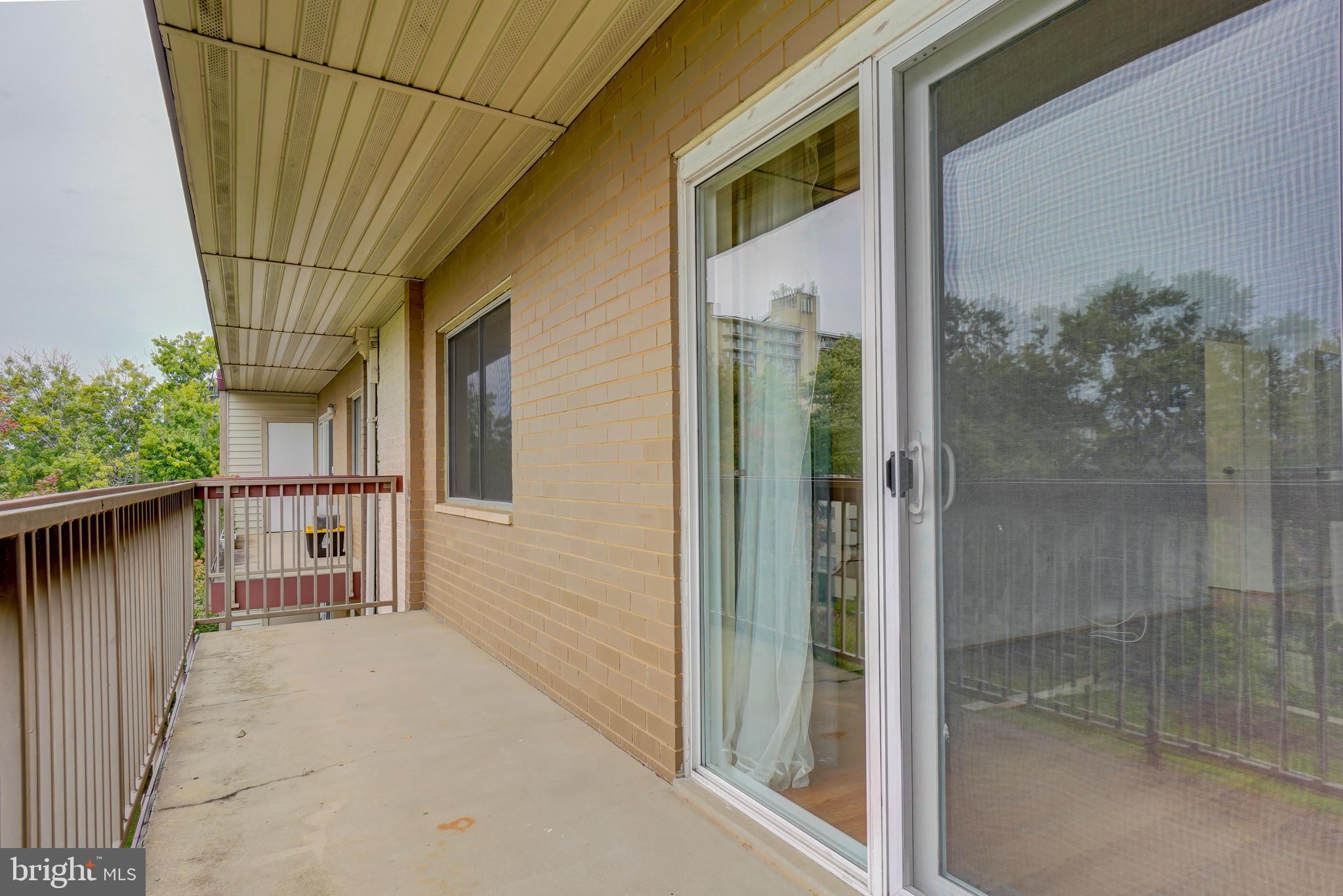 WEST SPRING - Residential