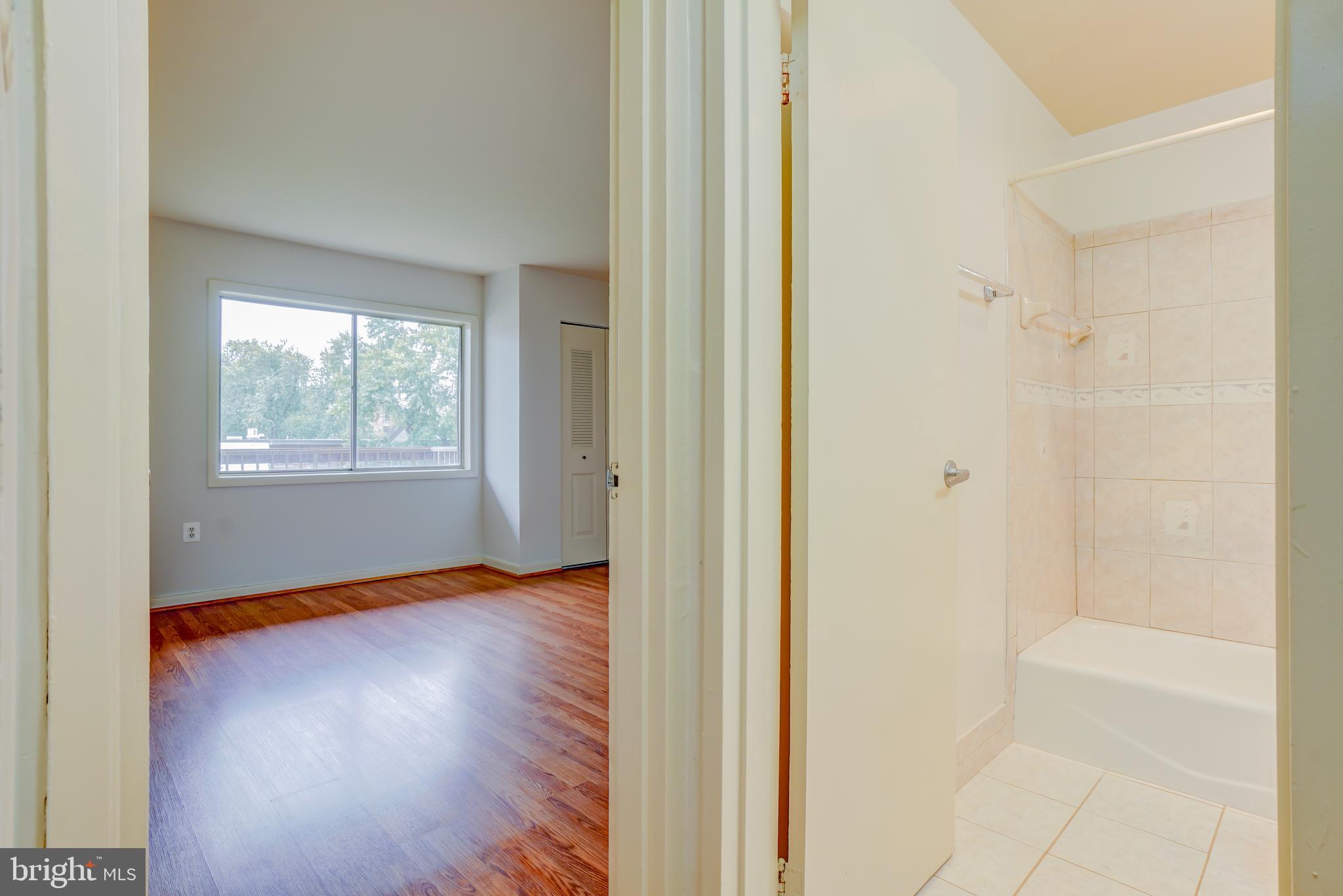 WEST SPRING - Residential