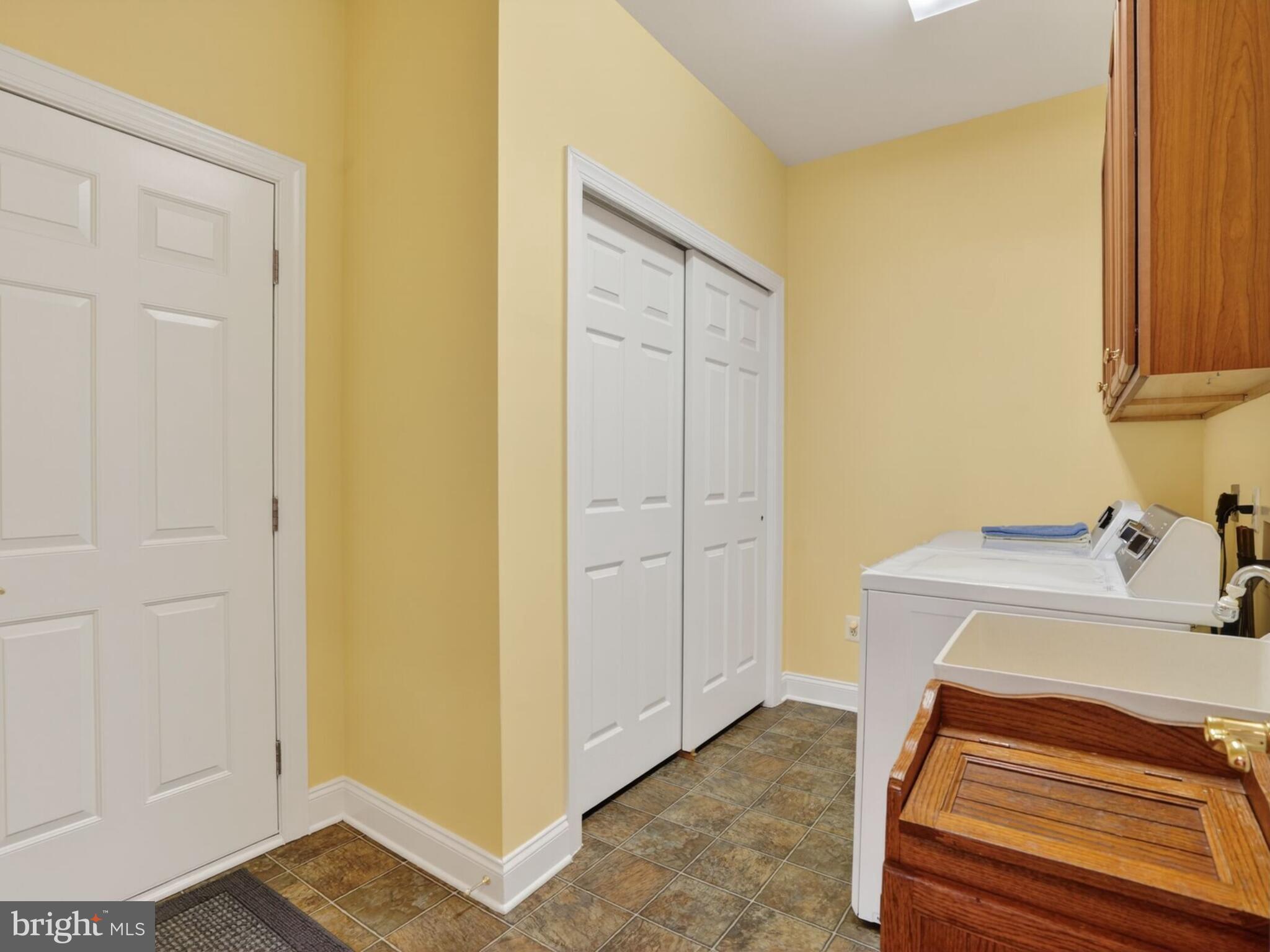 REGENCY AT DOMINION VALLEY - Residential