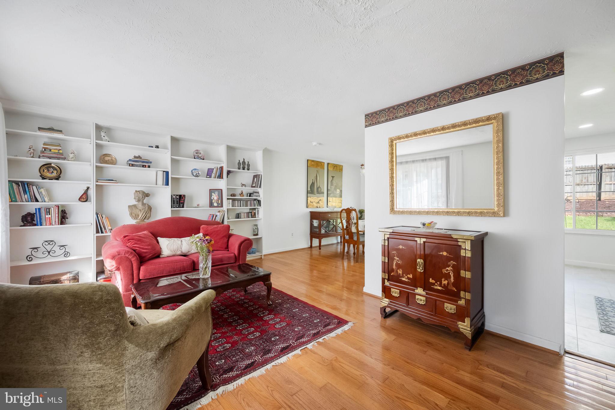 BURKE CENTRE - Residential