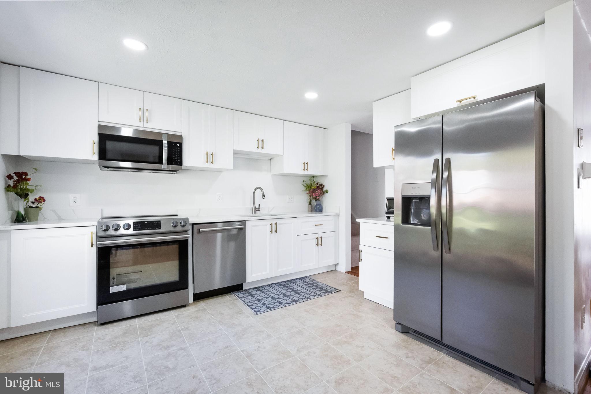 BURKE CENTRE - Residential