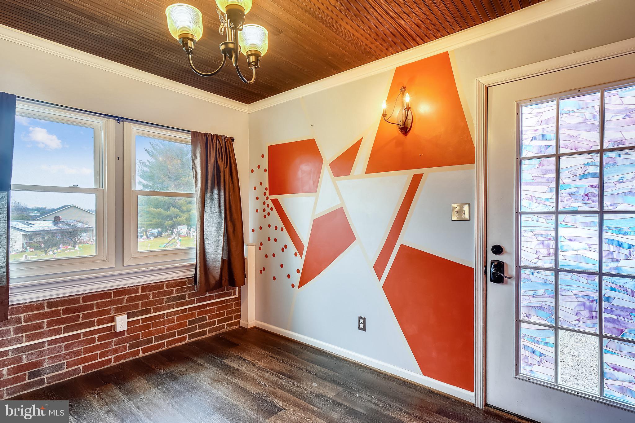 COLONIAL PARK - Residential