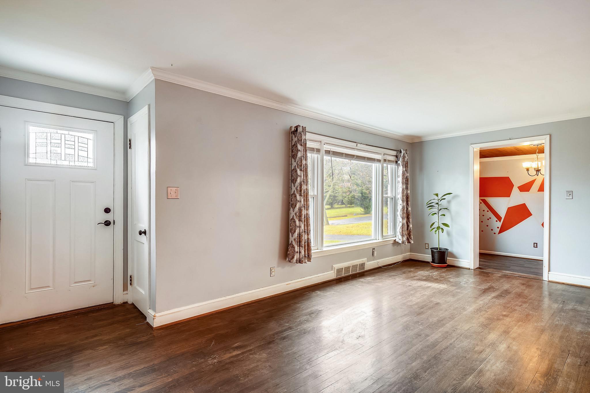 COLONIAL PARK - Residential