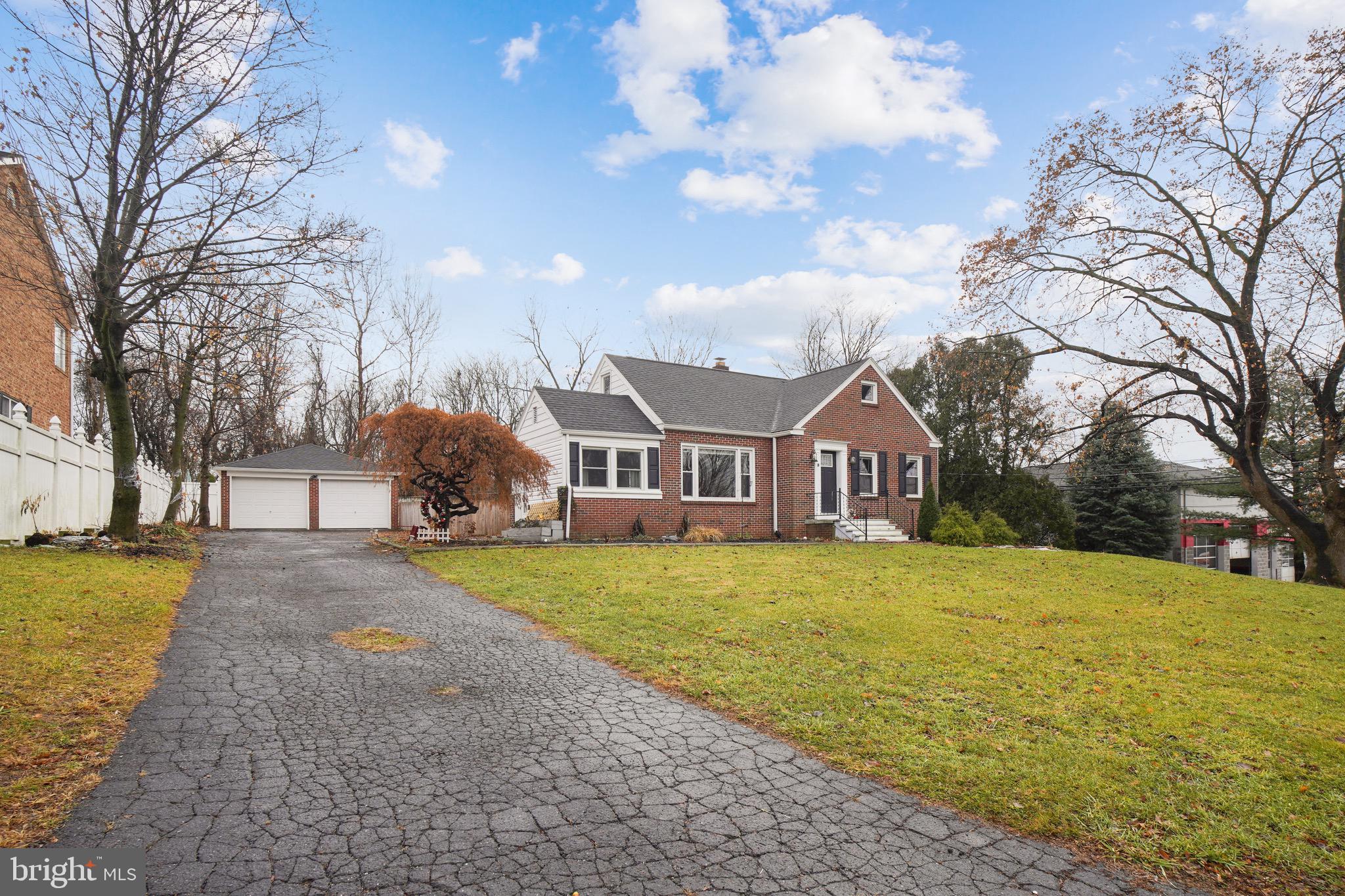 COLONIAL PARK - Residential