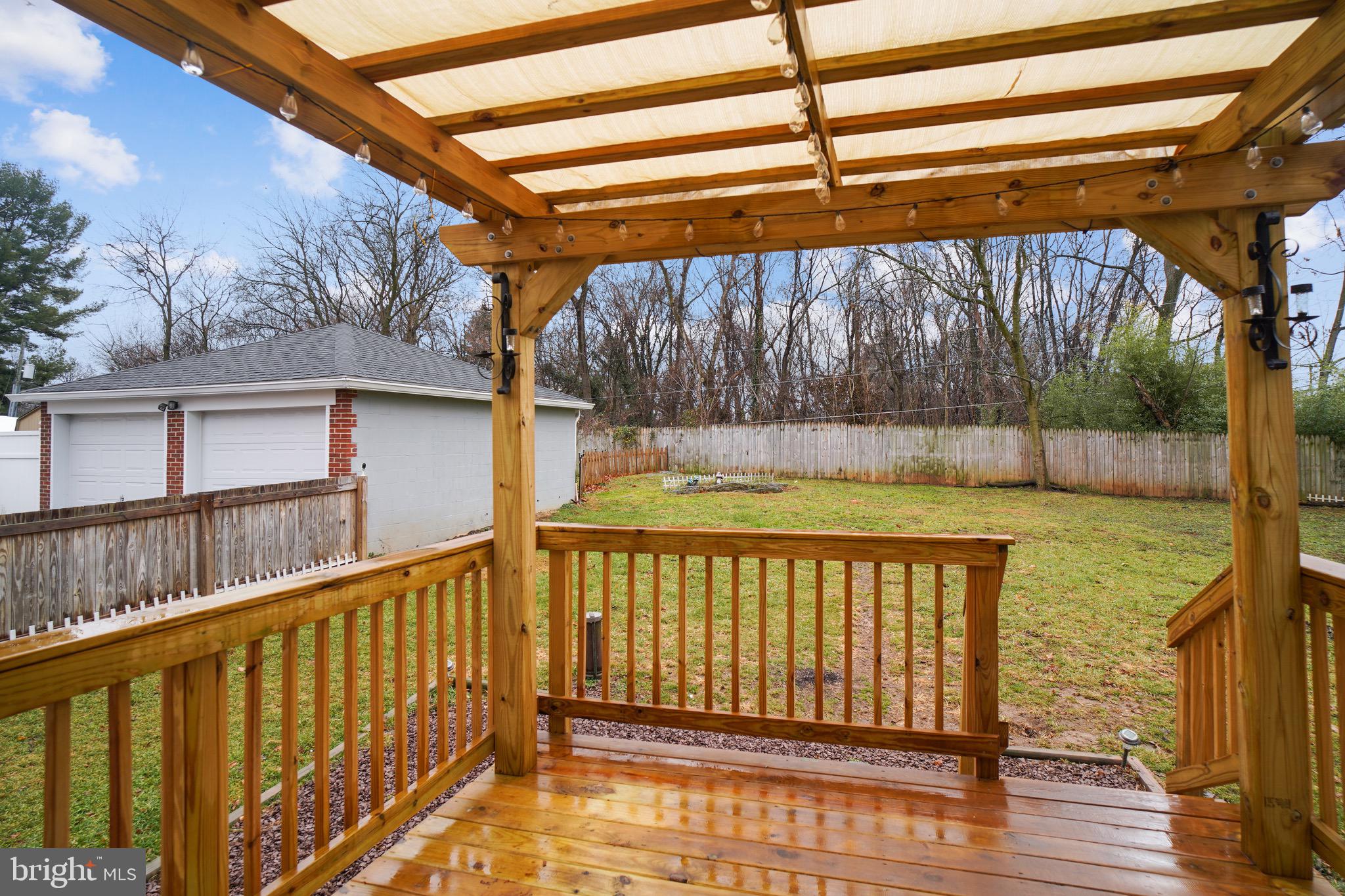 COLONIAL PARK - Residential