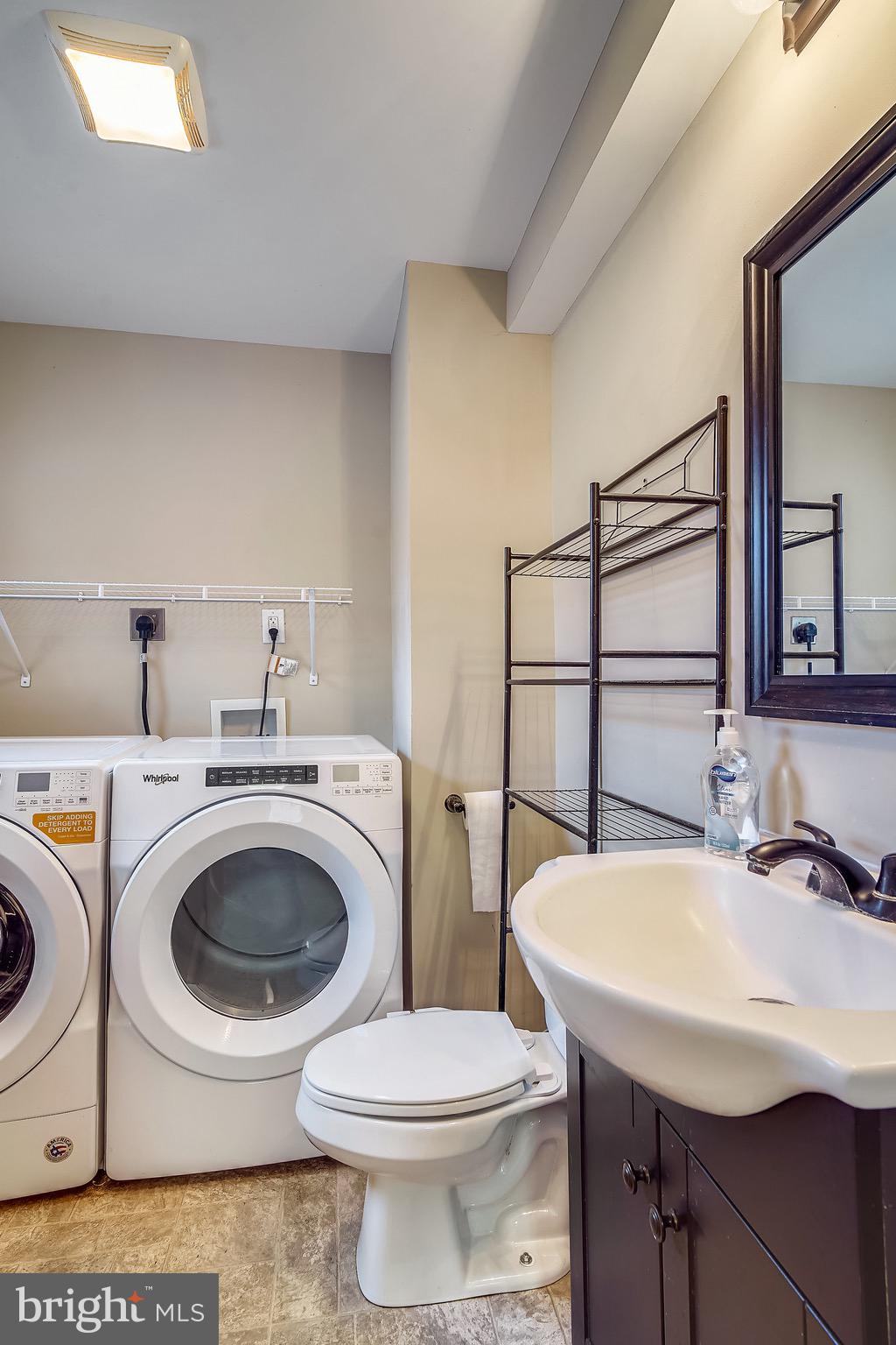 COLONIAL PARK - Residential