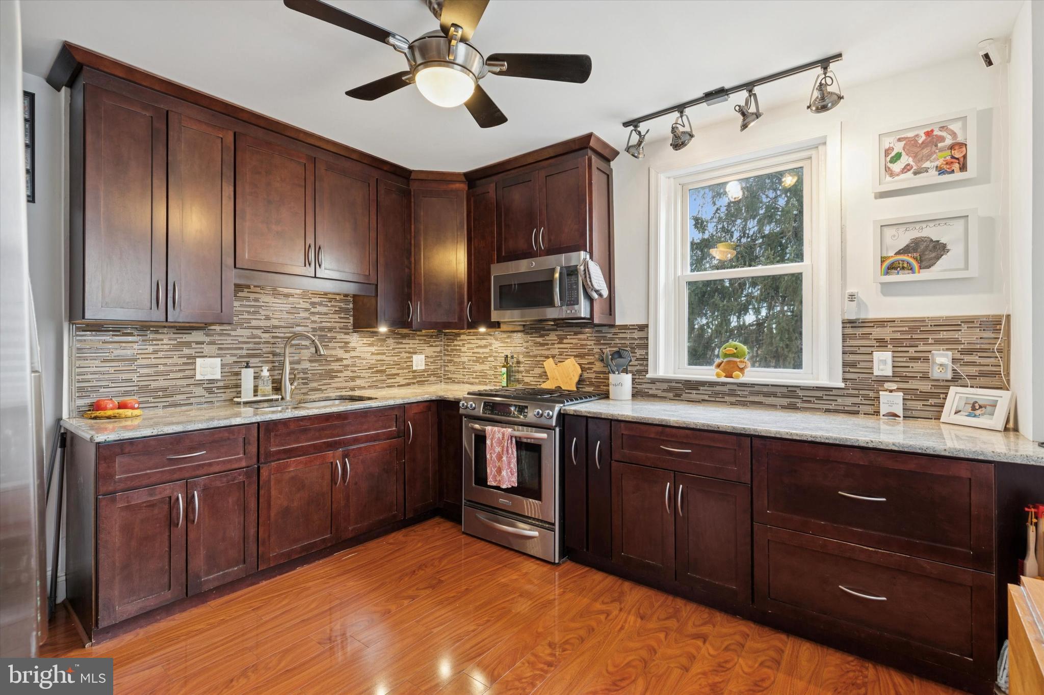 SWEDESBURG - Residential