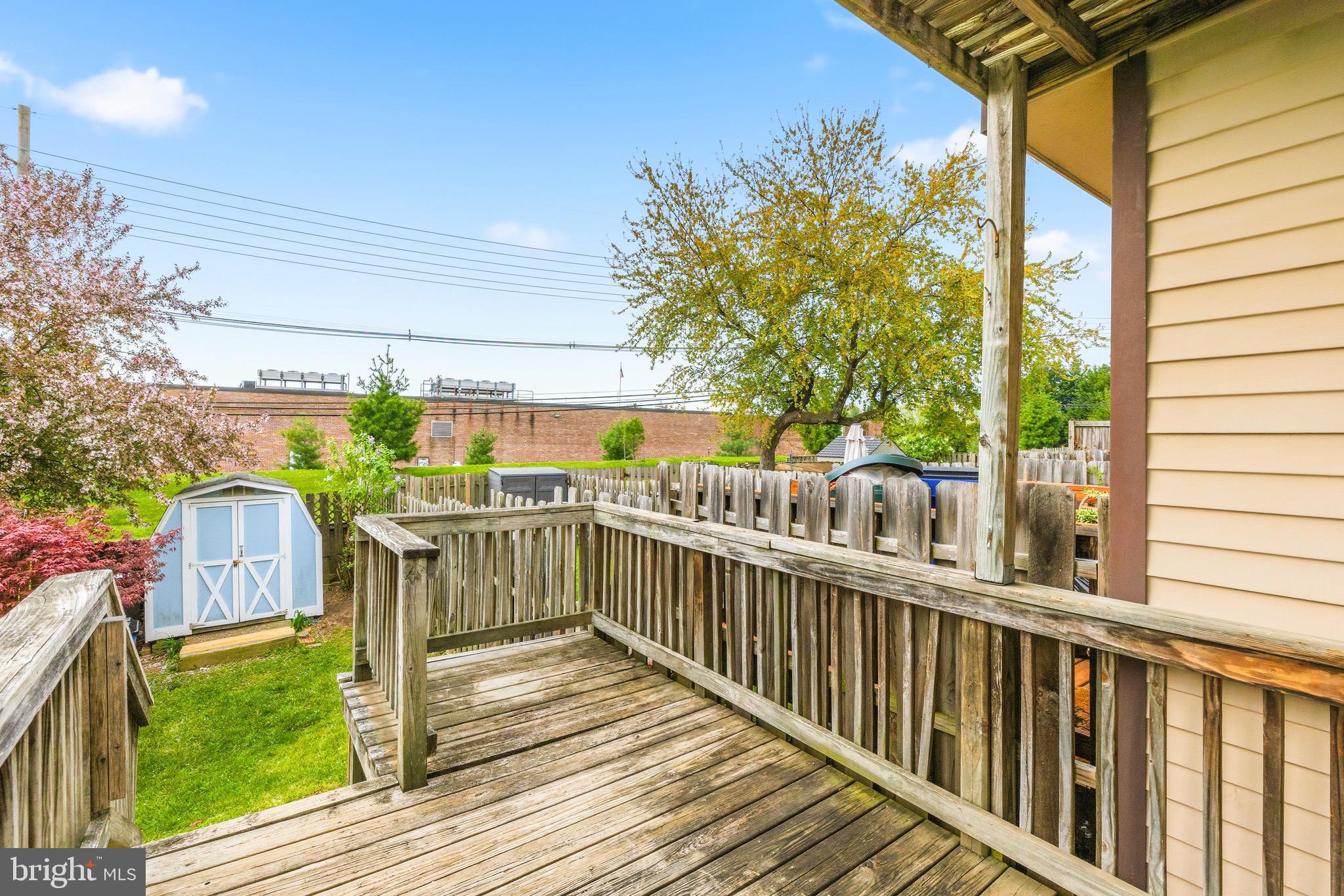 AMBER MEADOWS - Residential